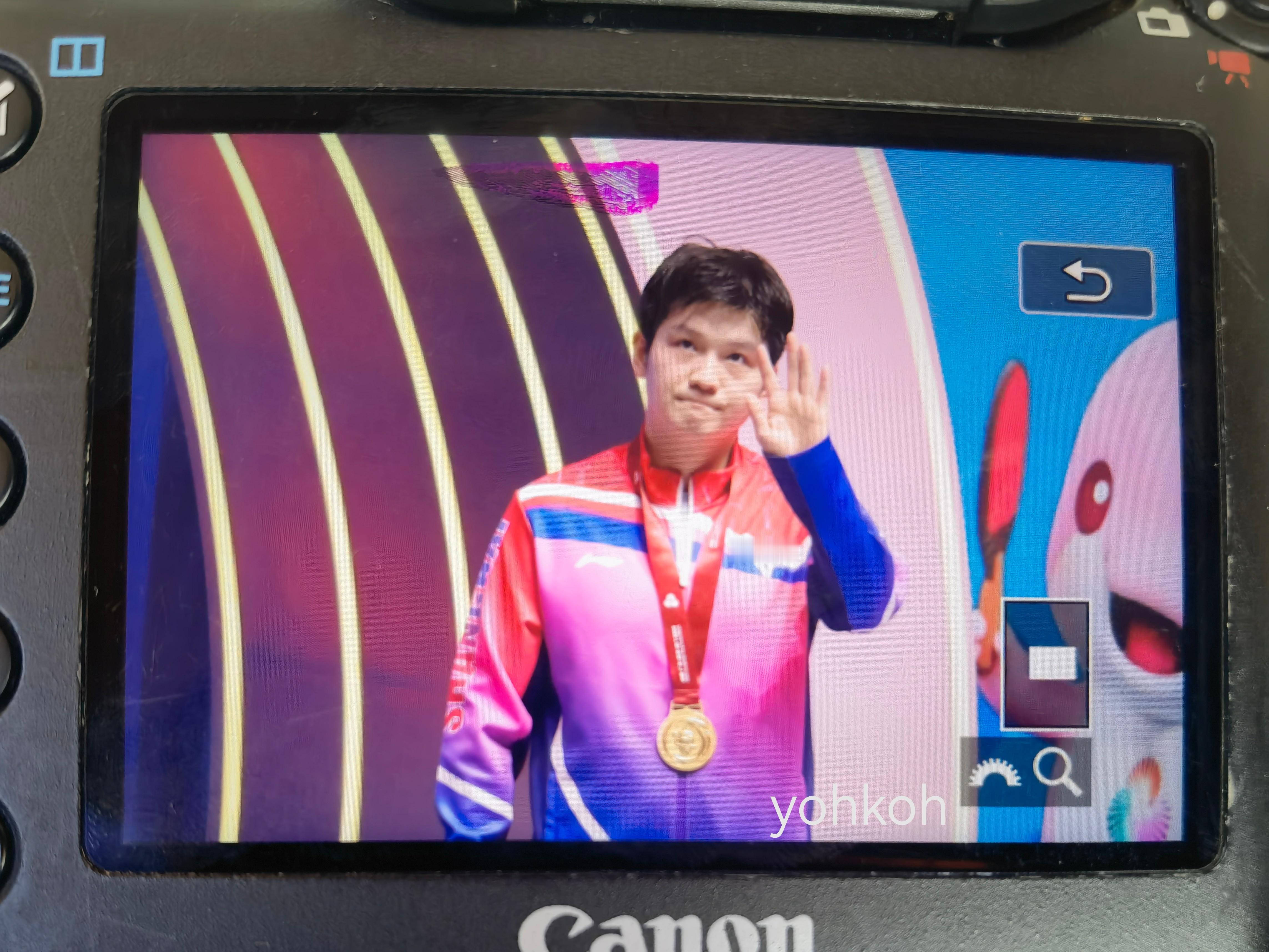 千千万万次 为你再一次 恭喜你樊振东！！！