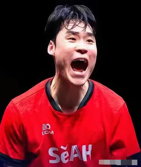 看完韩国男团的宣言，脑袋“嗡”了一下。
张禹珍道：中国队压力大，他们没负担。
毕