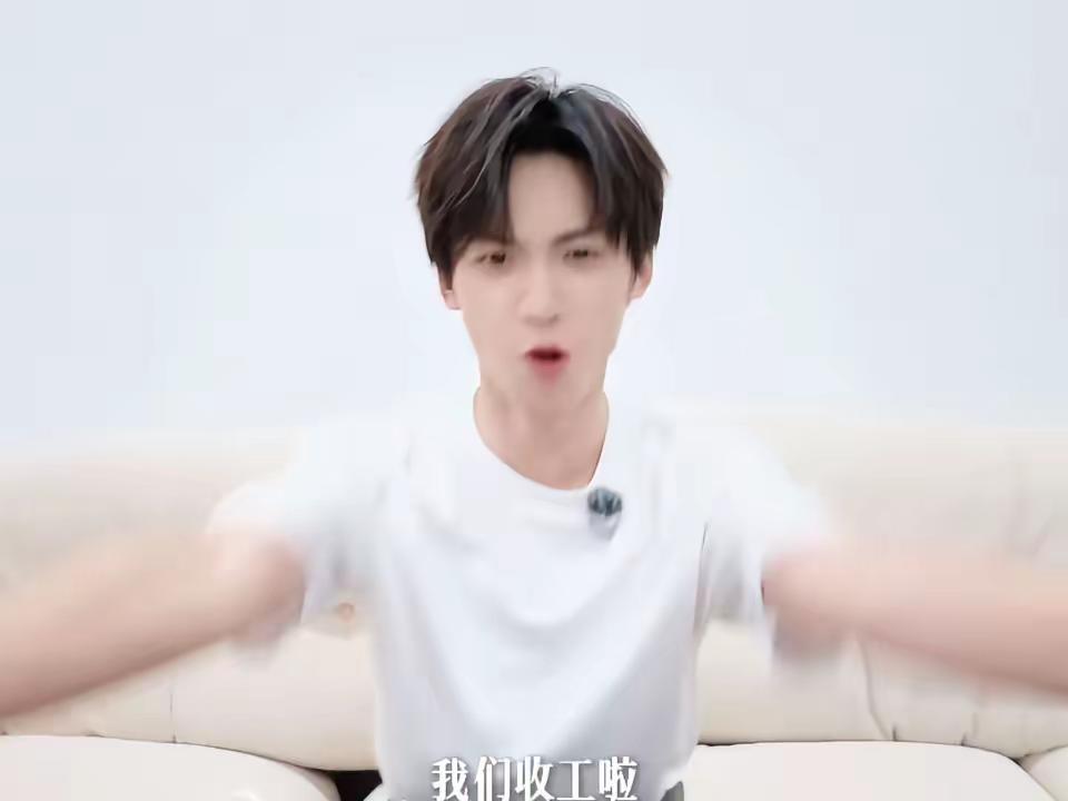 我担怎么能这么可爱呀~