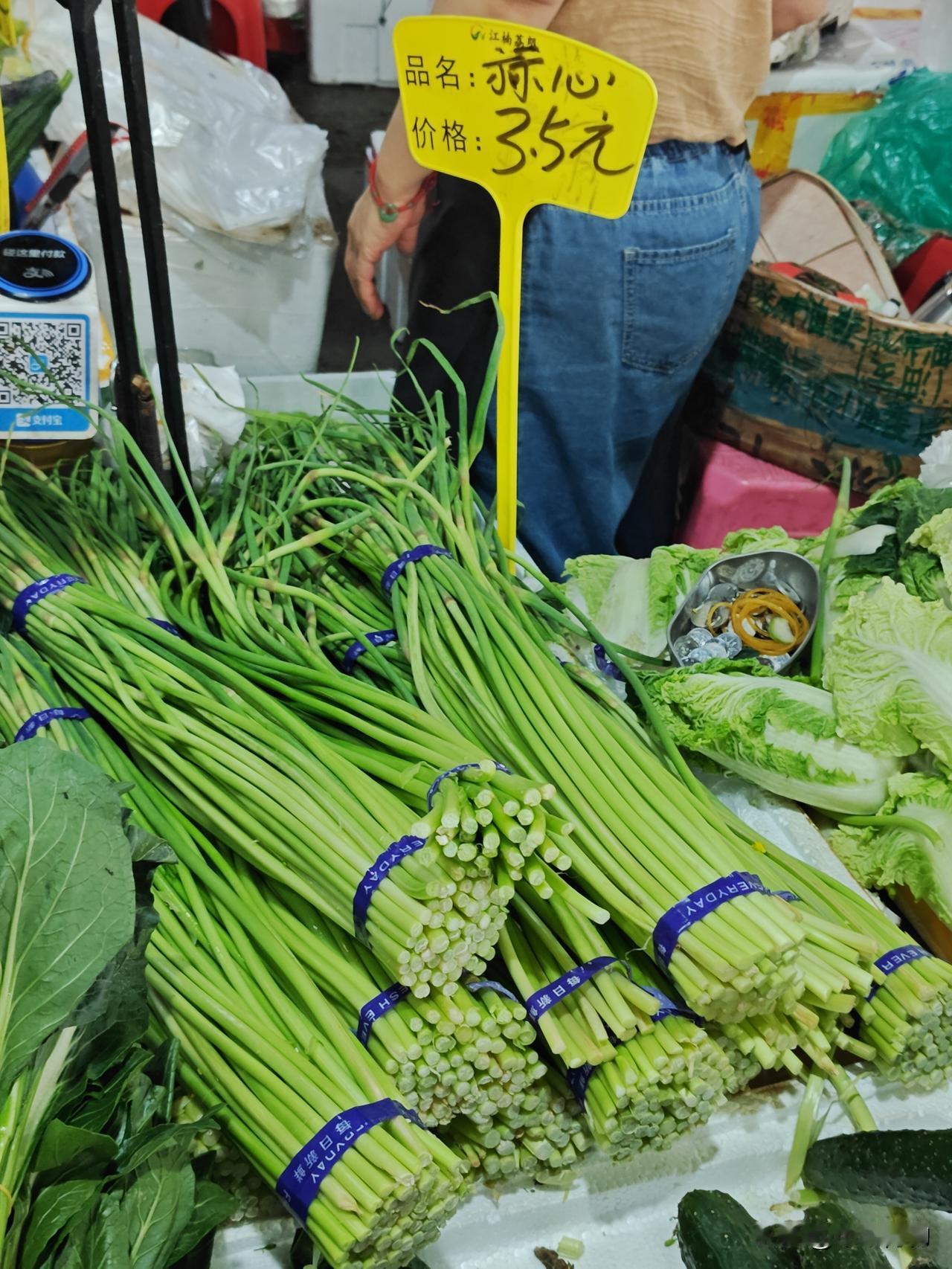 广州荔塱，蒜薹3.5元/斤。河南蒜薹 滞销