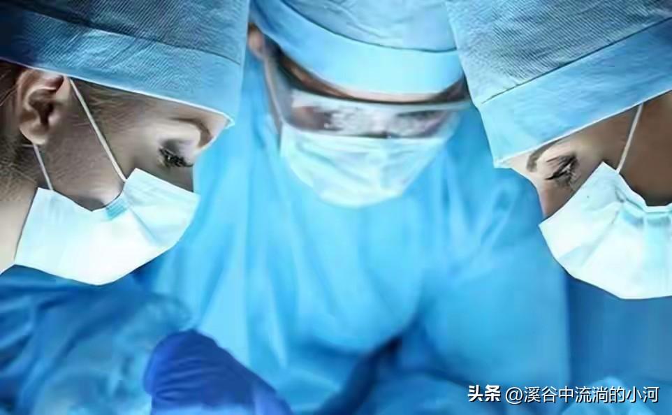 医院大洗牌来袭！裁员不碰一线医护，这类“躺平铁饭碗”率先被清退
 
全国多家三甲