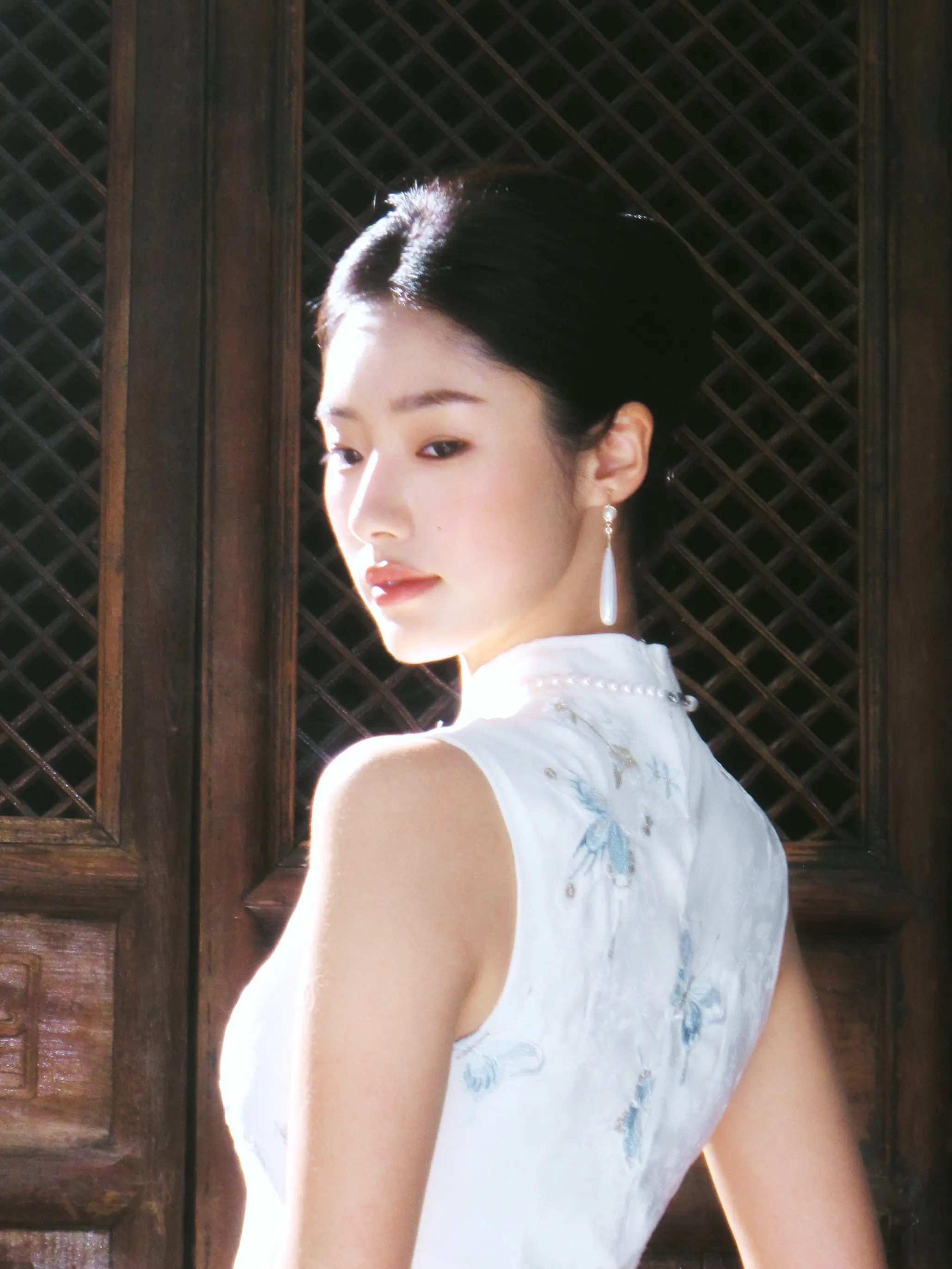 “我为你唱一曲 如游丝的气息”