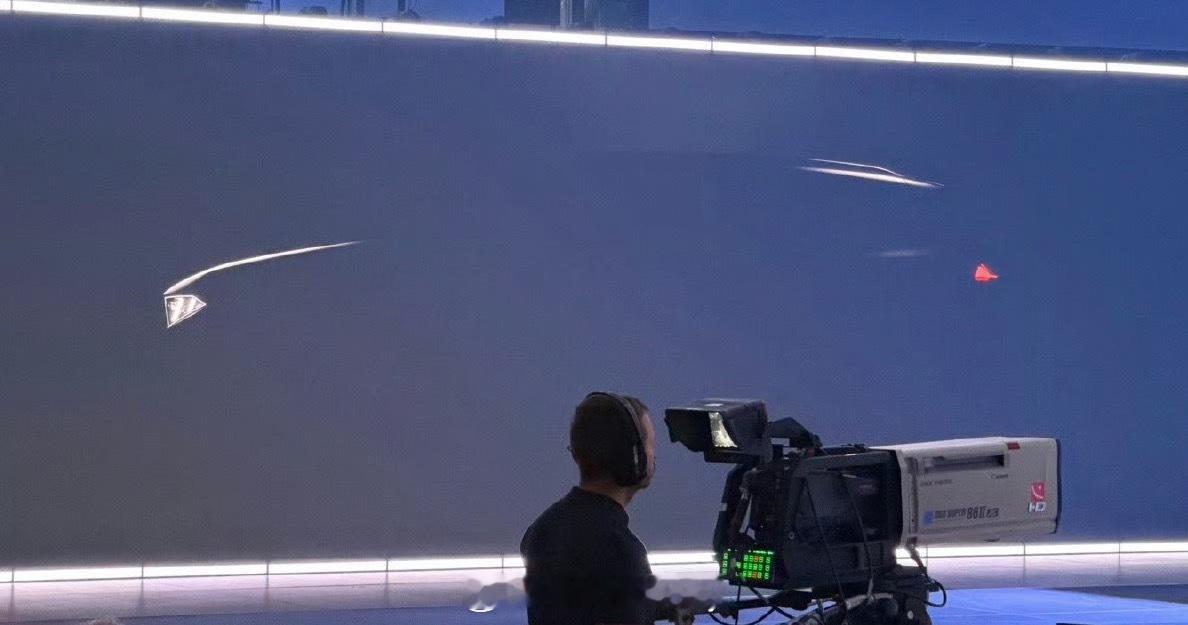 没心情看新宝马i3不是因为不喜欢而是因为i3 touring要来了！今天预热妈呀