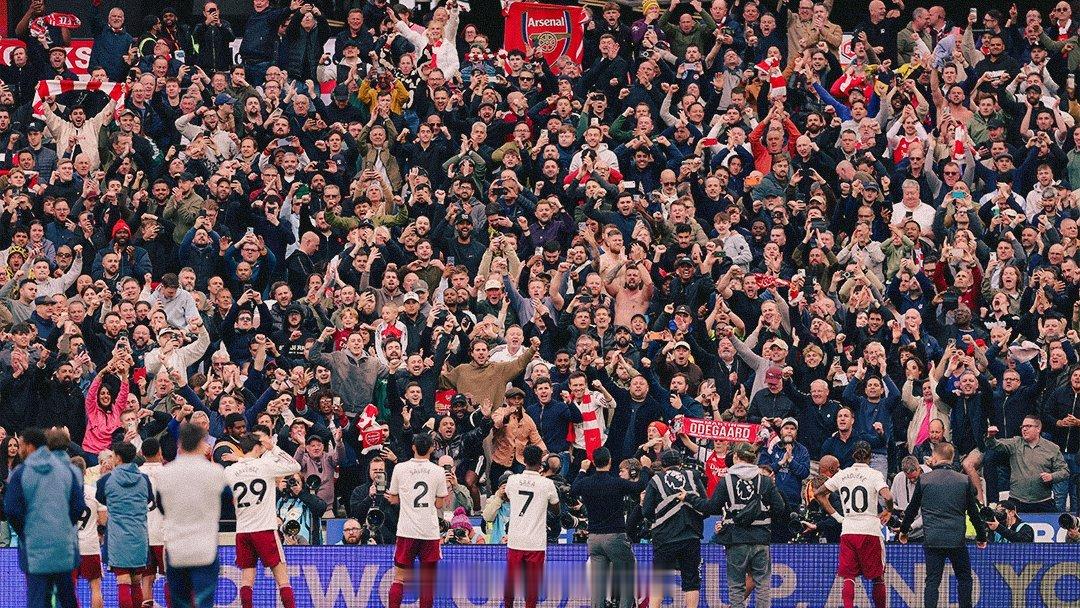 西汉姆联0比1阿森纳 阿森纳官方：We are The Arsenal ❤️🔥
