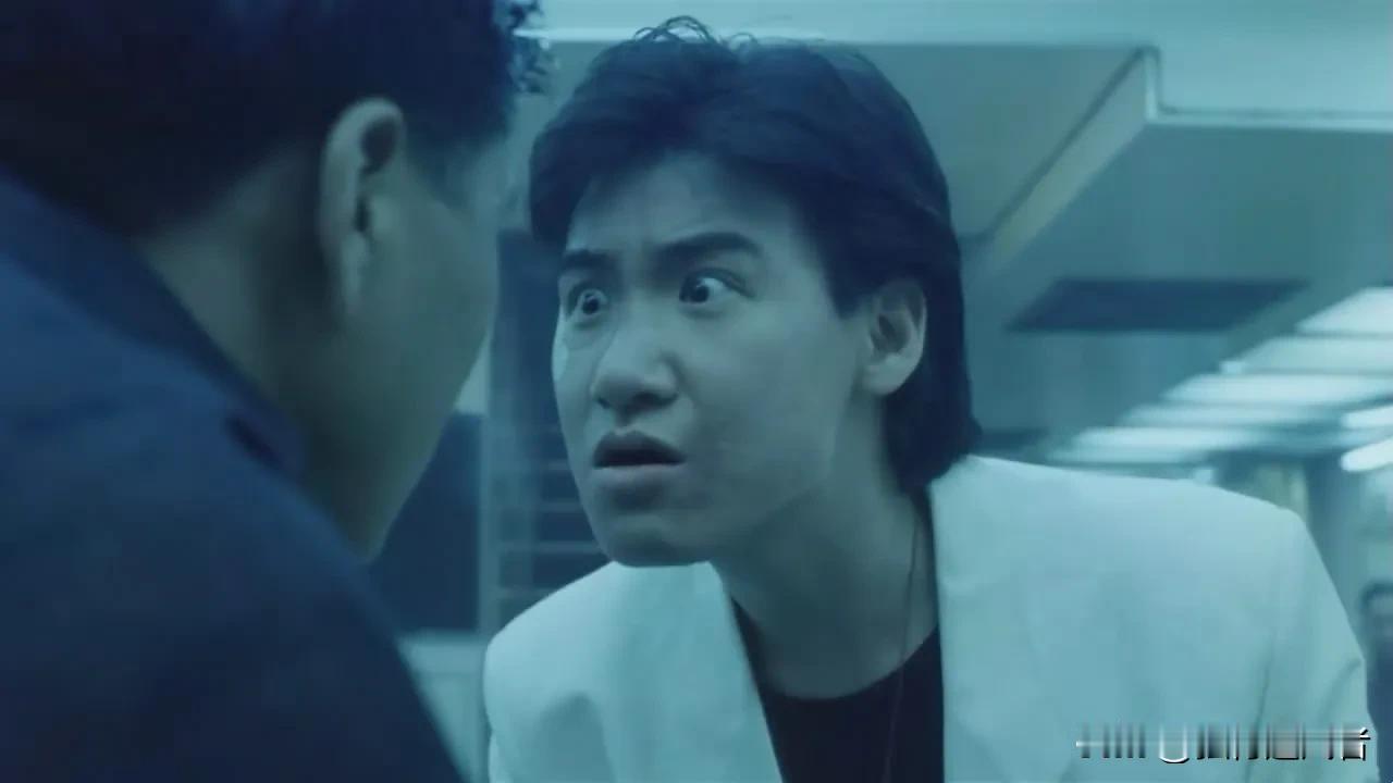 以歌手身份出道，但演技同样出彩的明星，你还知道哪些？
1、许冠杰：代表作《半斤八