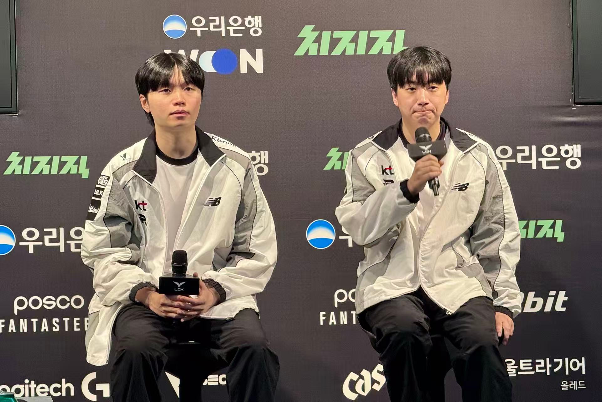 KT的监督Score和中单选手Bdd接受赛后败者采访。hle战胜ktkt对战hl