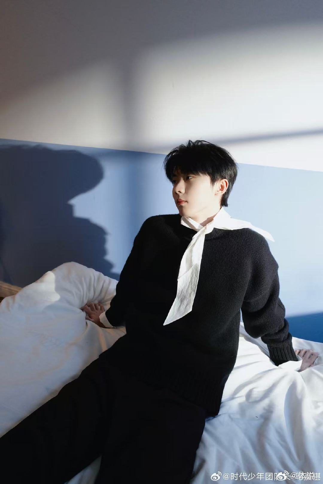 马嘉祺月鳞绮纪一千一万朵花誓曲以歌赴花誓，马嘉祺《一千一万朵》上线，首支古偶OS