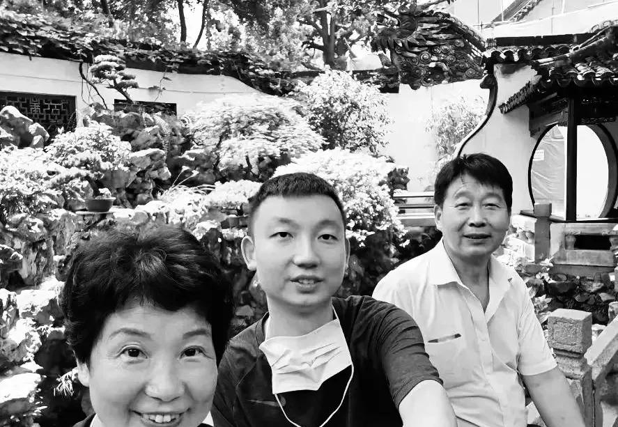 姚策郭威被调换这件事情，郭希宽，杜新枝确实得到了好处，起码儿子从小生病，夫妻俩不