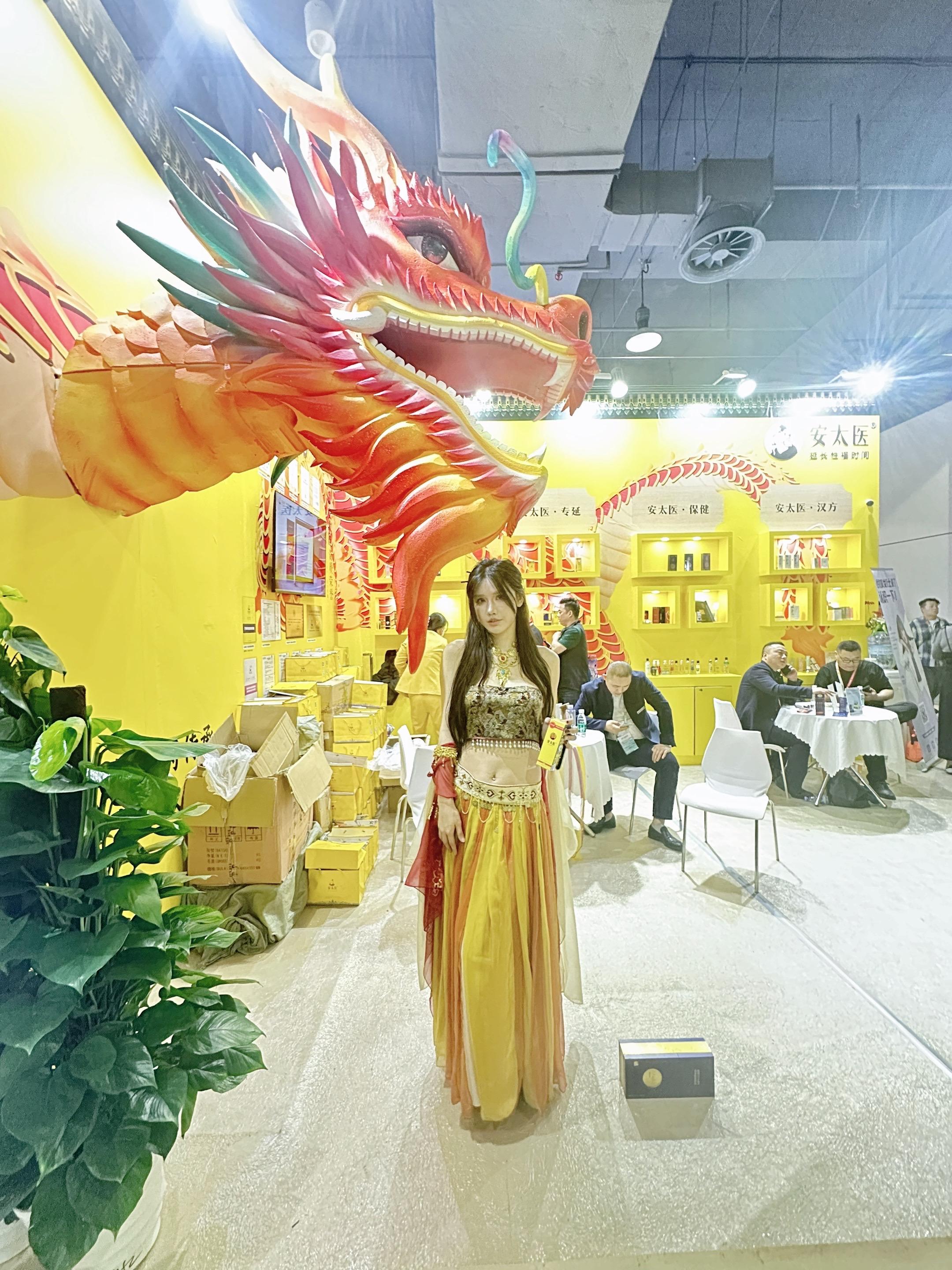 长腿女神 高定礼服 炸街女孩 魔鬼身材 东方美