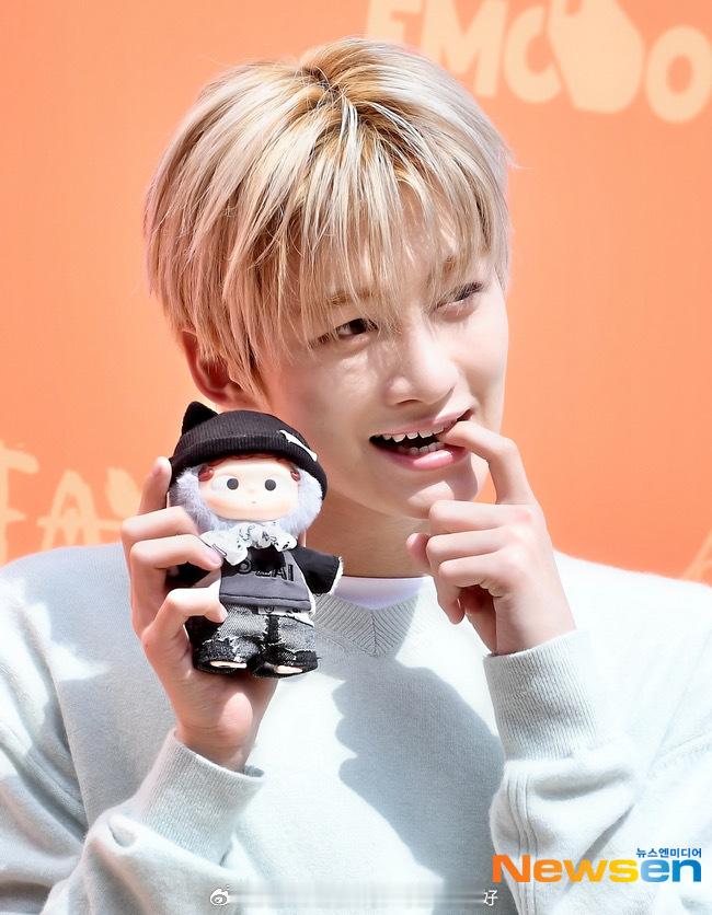 TWS申惟SHINYU，崔英宰（YOUNGJAE），韩振（HANJIN），韩志薰