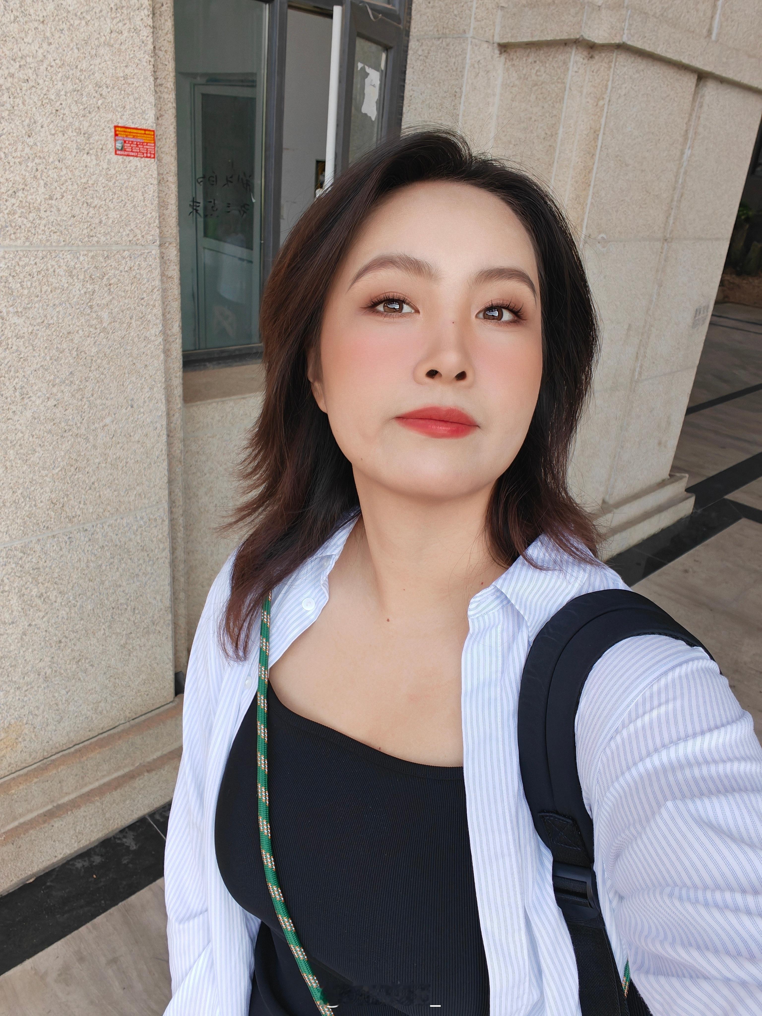 早🌹ᐕ)⁾⁾今天出个短差往返杭州[yeah]拍个辅助驾驶猜一猜什么车😉大歌碎