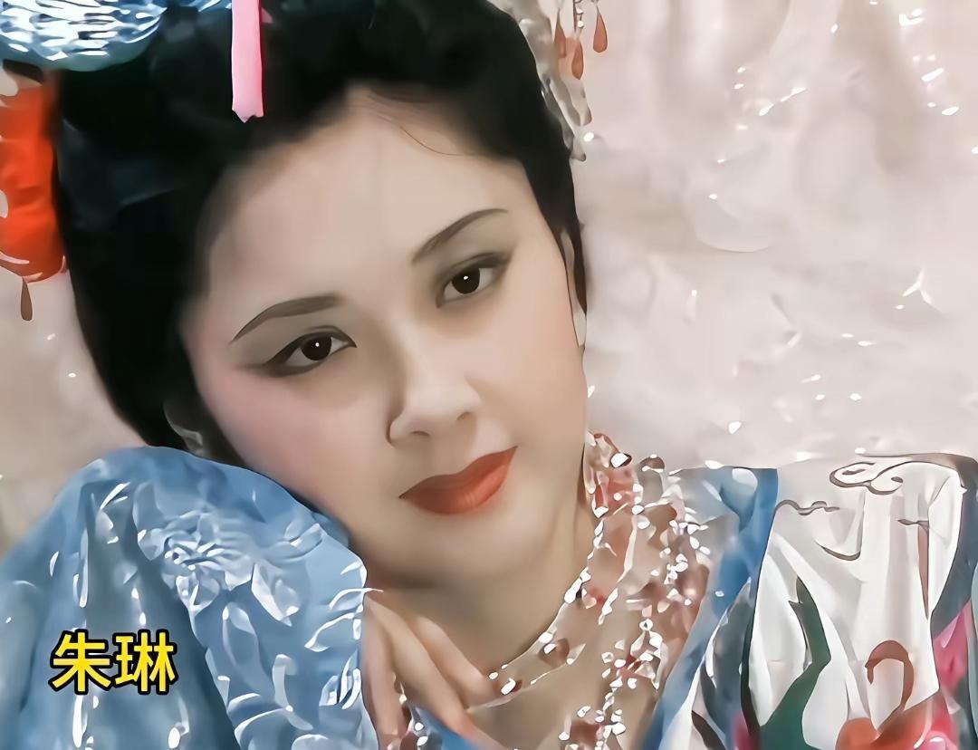 唐僧当年要是遇到赵丽颖，绝对能头也不回地跨上白龙马走人。
但碰上朱琳，这位得道高