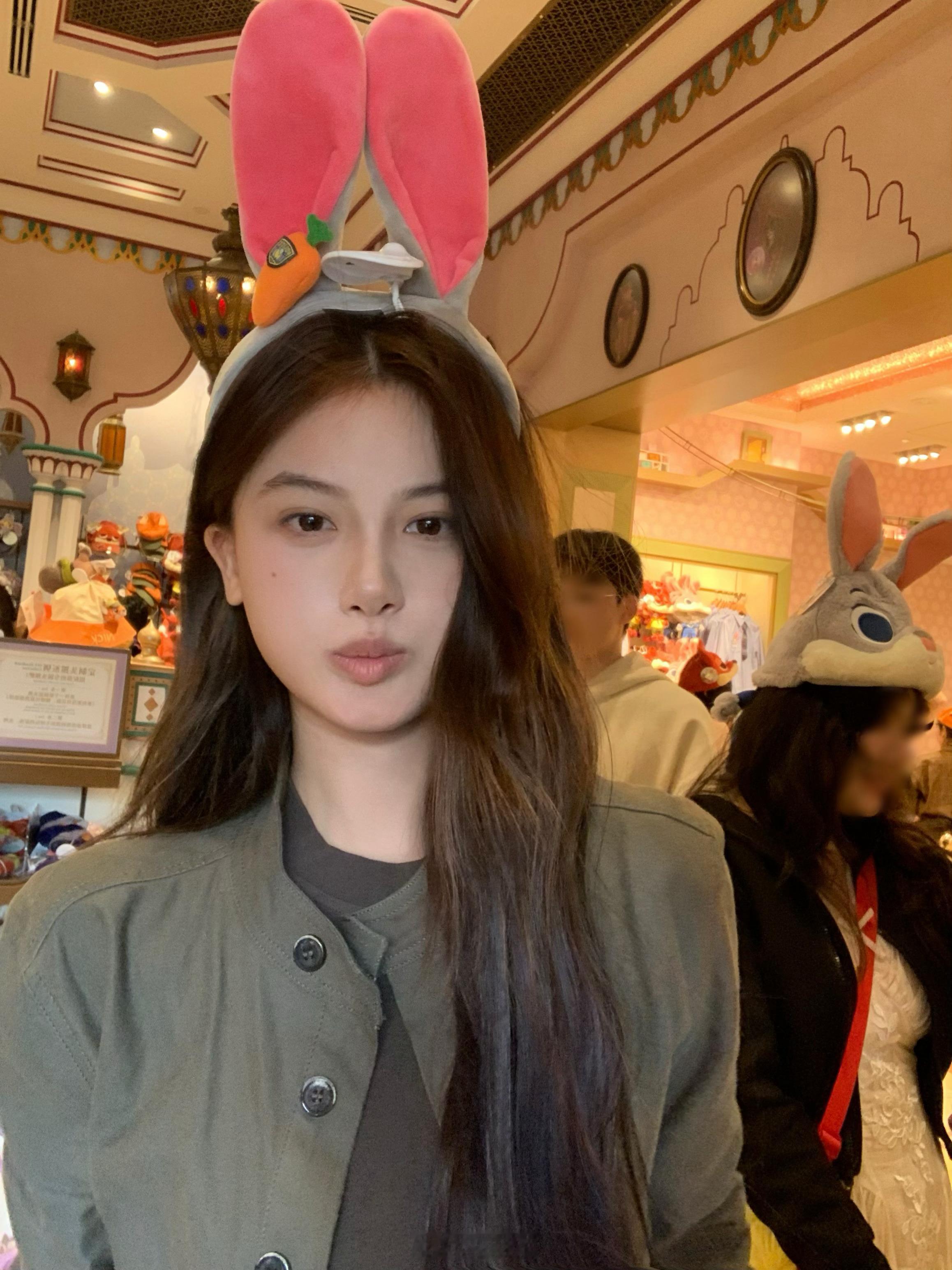 🦊🐰 ⁺⁎˚🚔 in zootopia 