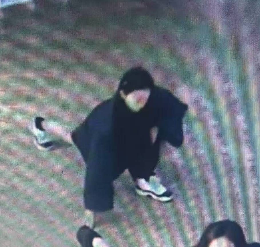 NewJeans伦敦练舞 回到ADOR的NewJeans Hanni、Haeri