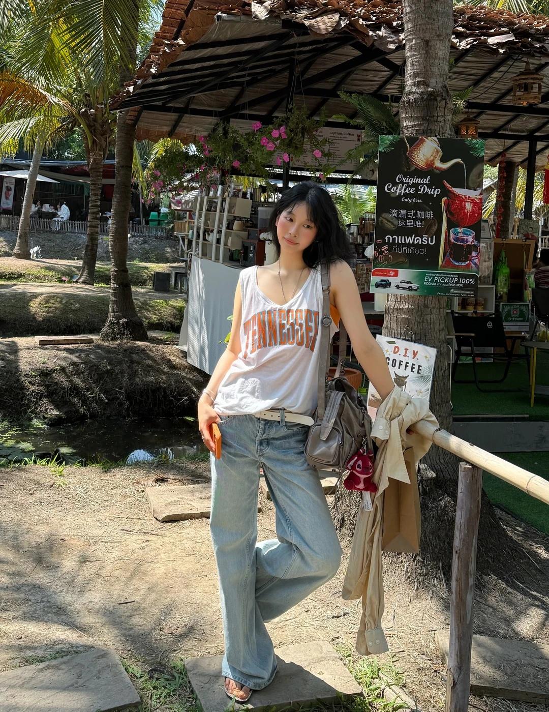 夏日旅行穿搭合集*9!🍃
在梅雨季的上海
抖抖清迈&台北的阳光库存☀️
夏日穿