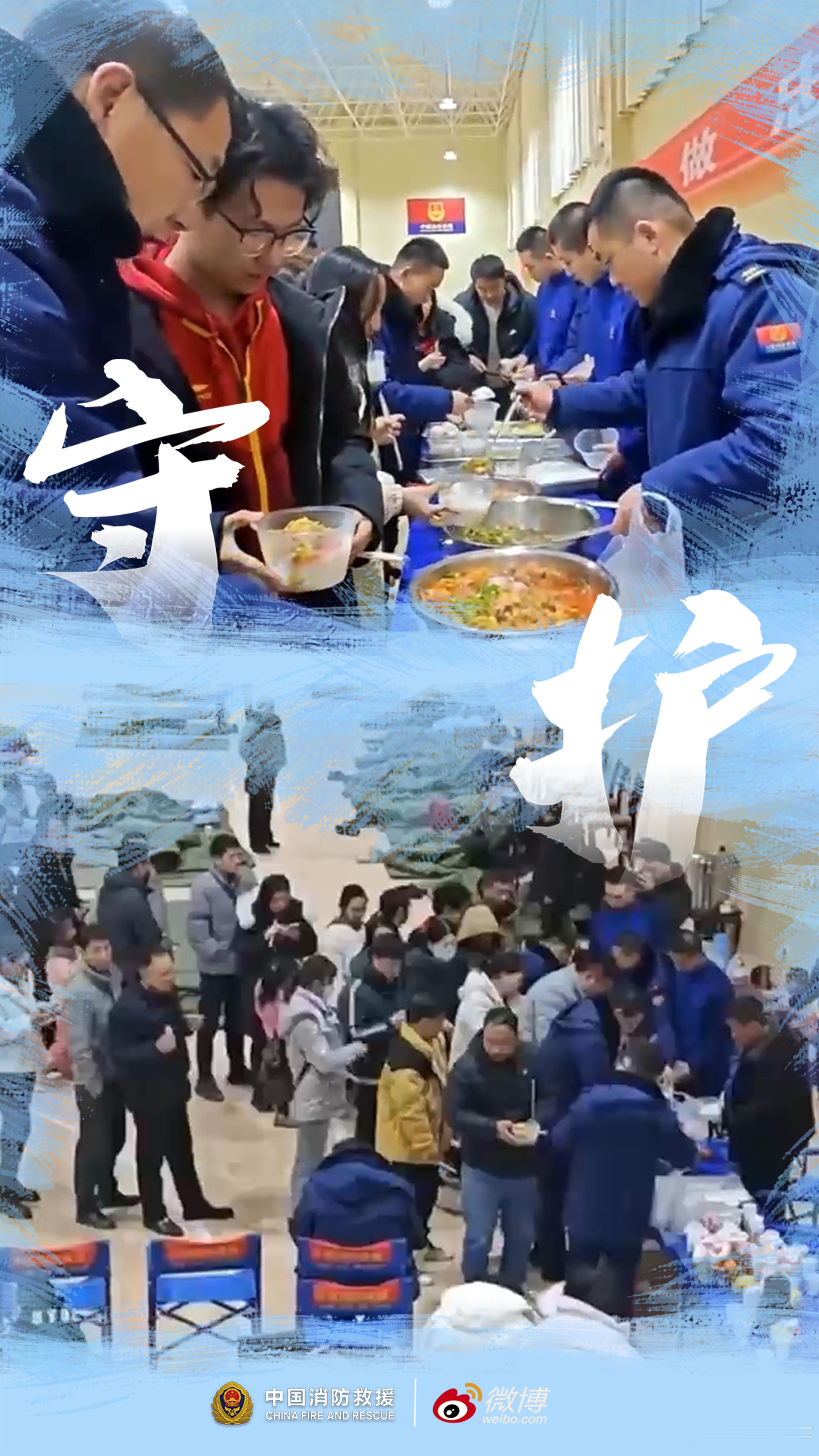 【#甘肃滞留旅客他们全力守护#】 近日，甘肃酒泉受寒潮影响大范围降雪，阻挡了众多