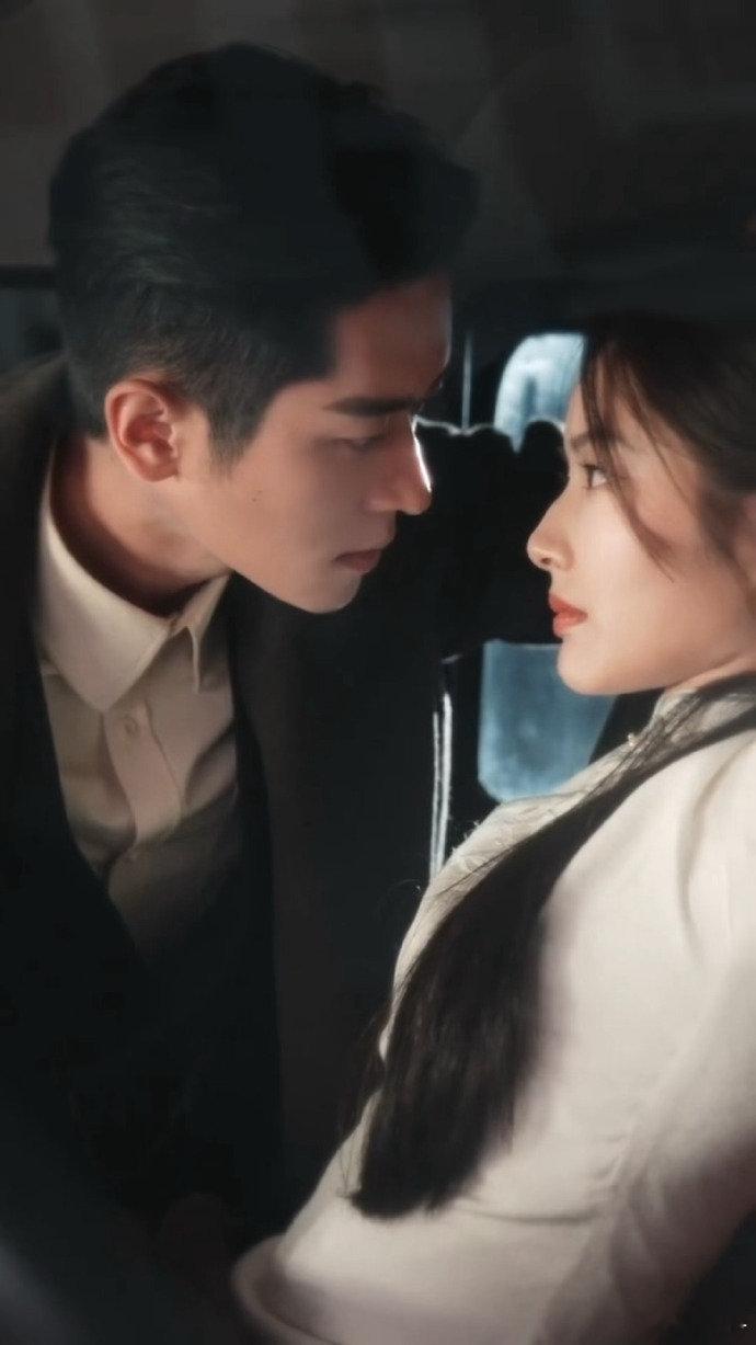 玉簟秋领衔主演徐若晗  刚刷到徐若晗首部民国剧的消息真的超开心！她一直都脚踏实地