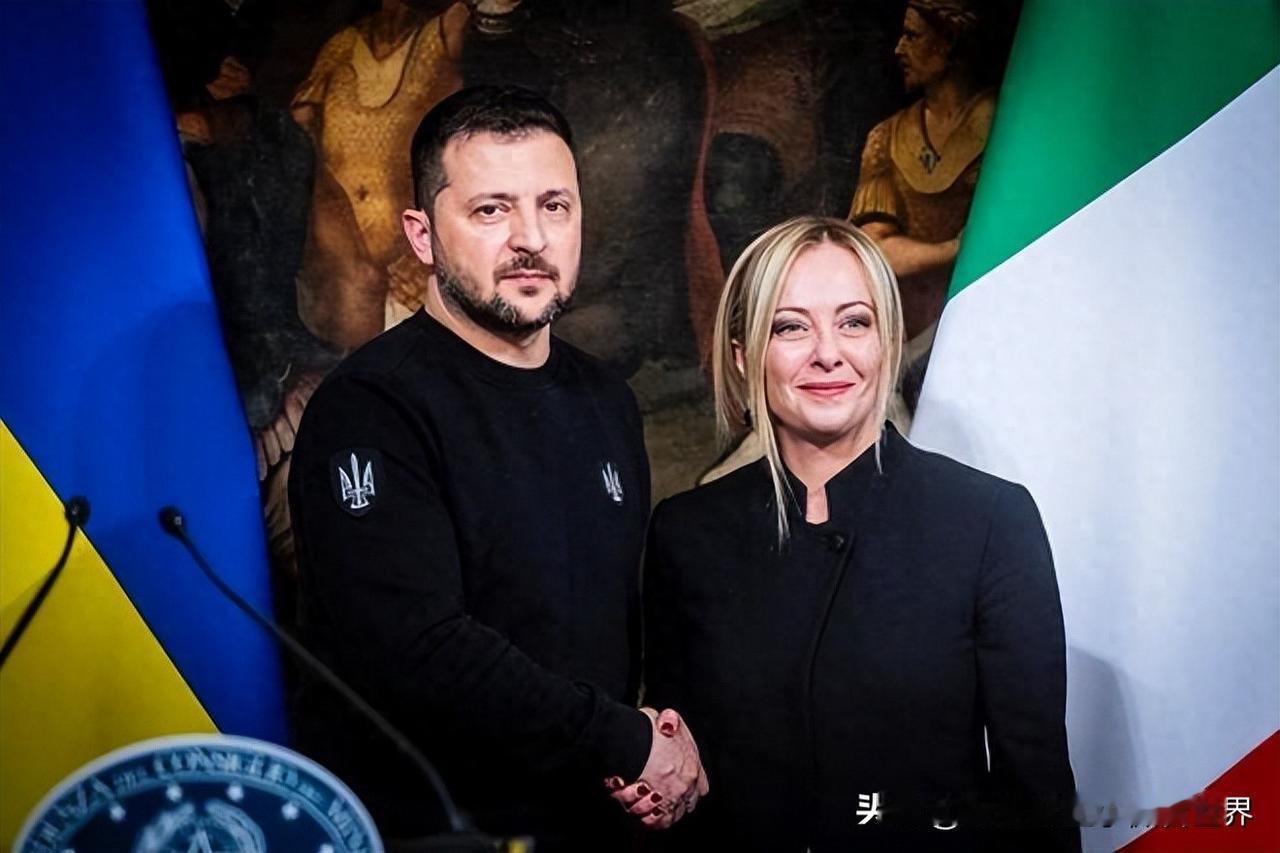 特别佩服扎哈罗娃，她每次说话都不留情，让欧洲人十分的尴尬。近日，意大利宣布了第1