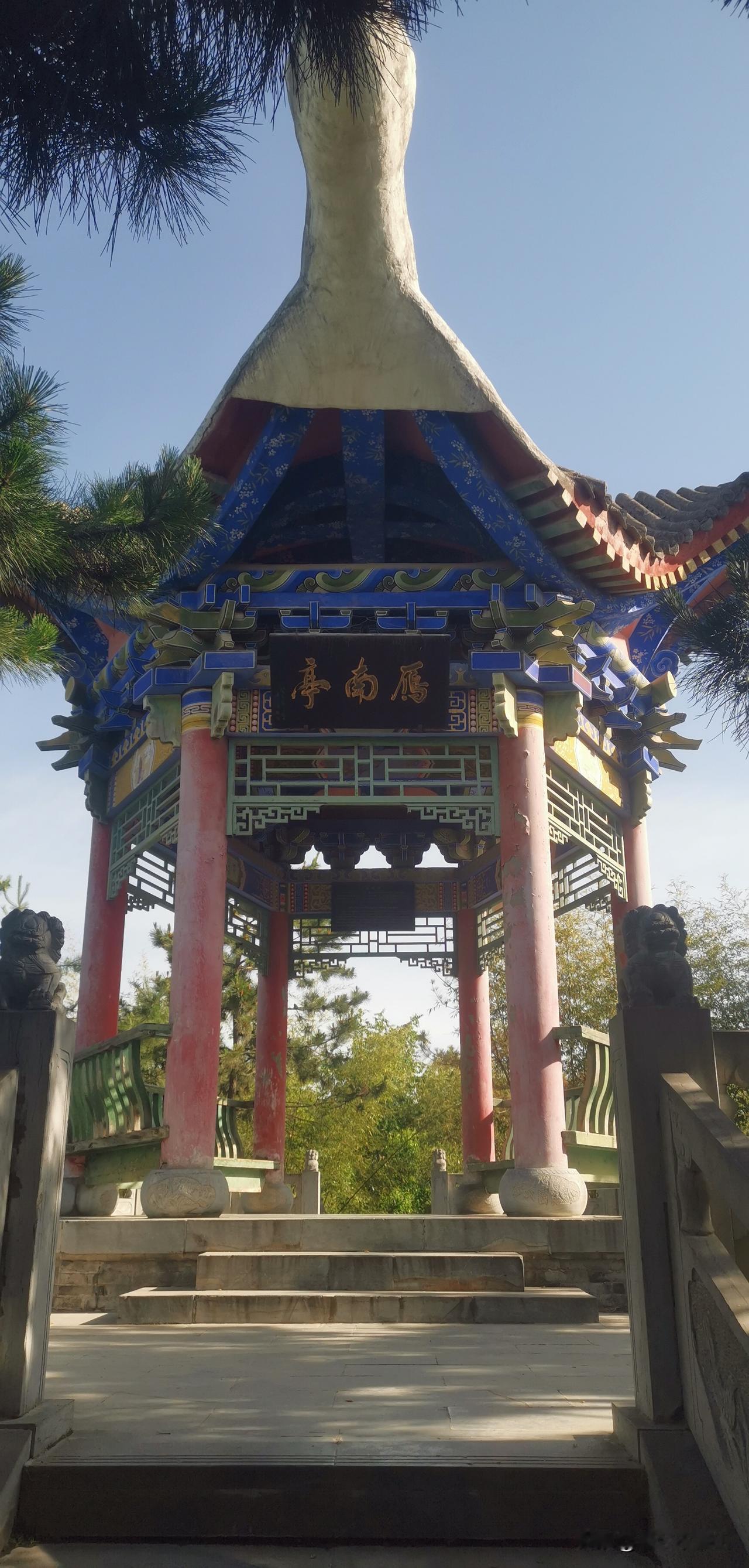 老人晚年最大的福气是什么?
老人晚年最大的福气不是钱多，钱多是精神负担；不是生活