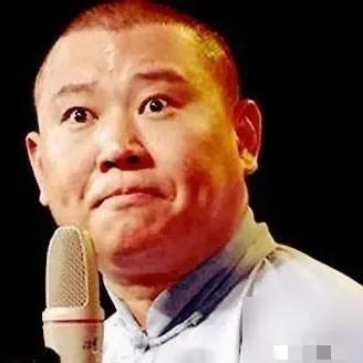 劝你别惹一个记仇的相声演员。
 
2013年11月19日，北京台台长王晓东病逝。