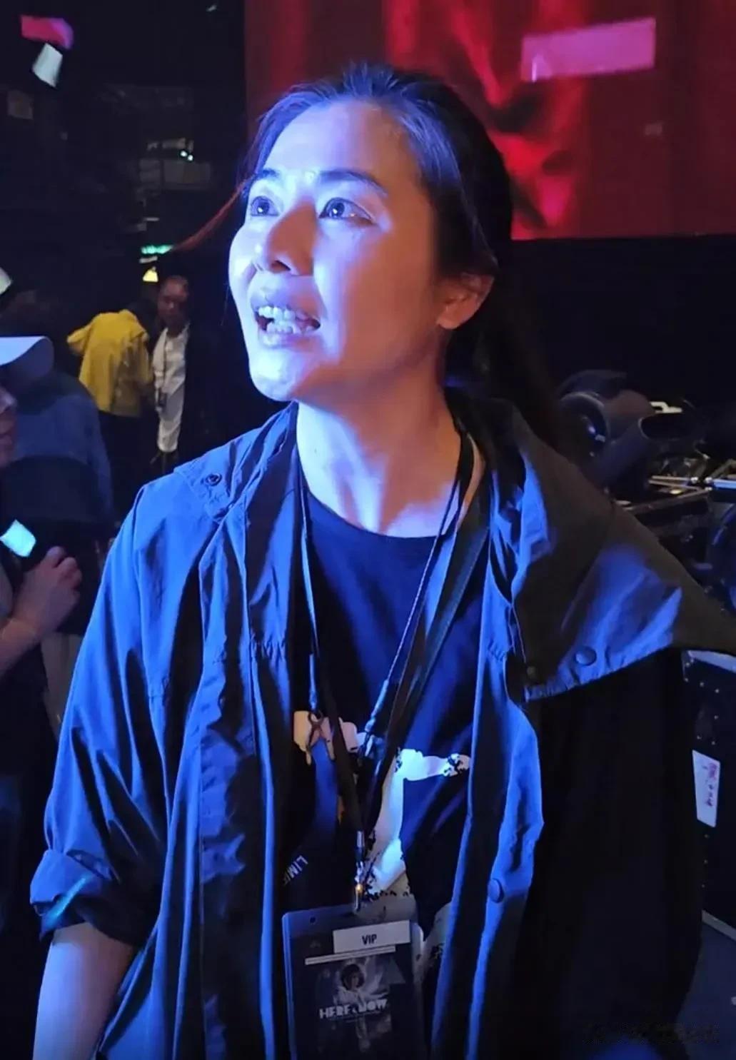 不得不说，蒙嘉慧的状态还是非常不错的，1973年出生的她都50岁了，但岁月没有在
