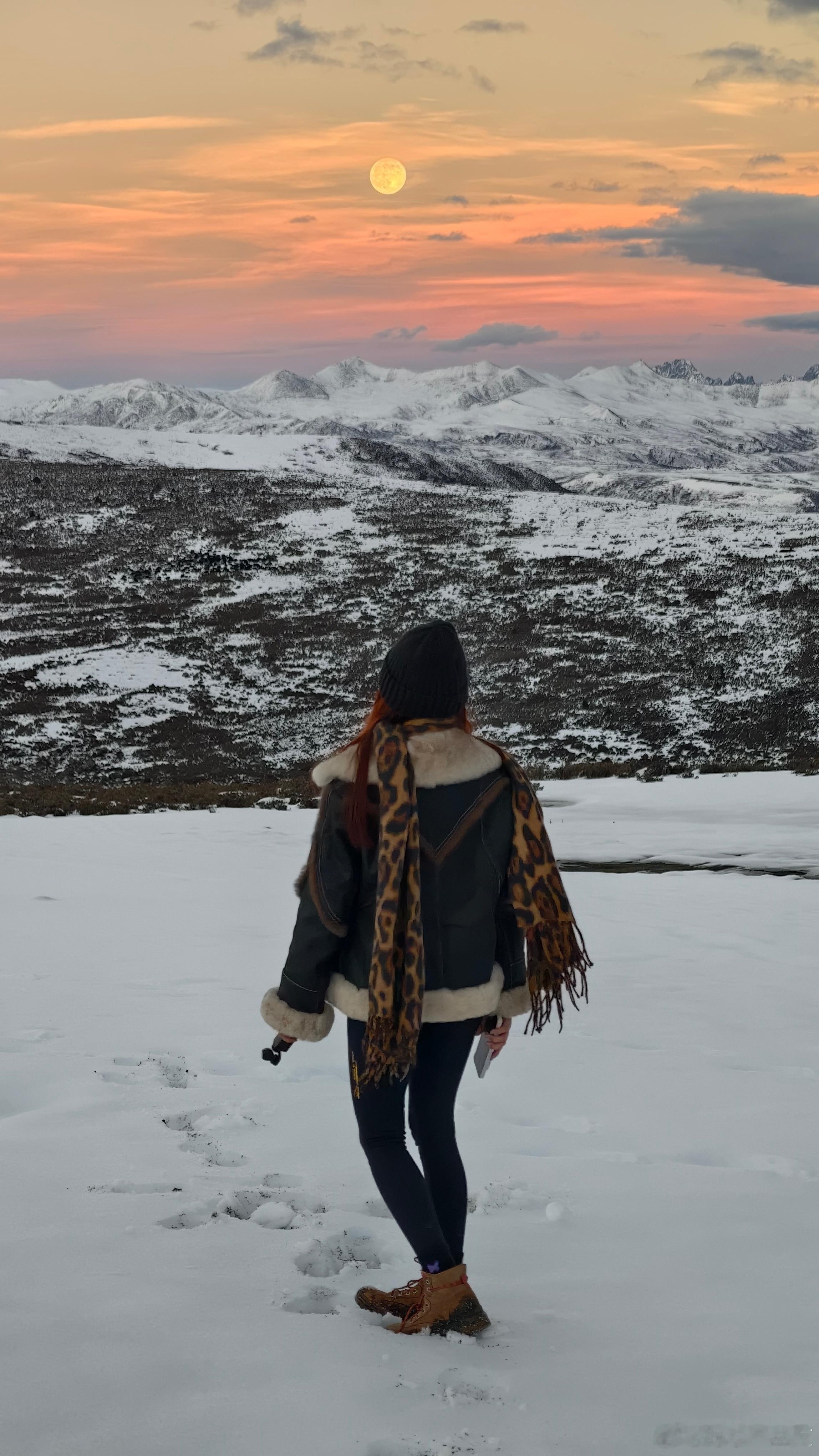 超级月亮我在鱼子西也看到了！[不愧是你]  ​​​