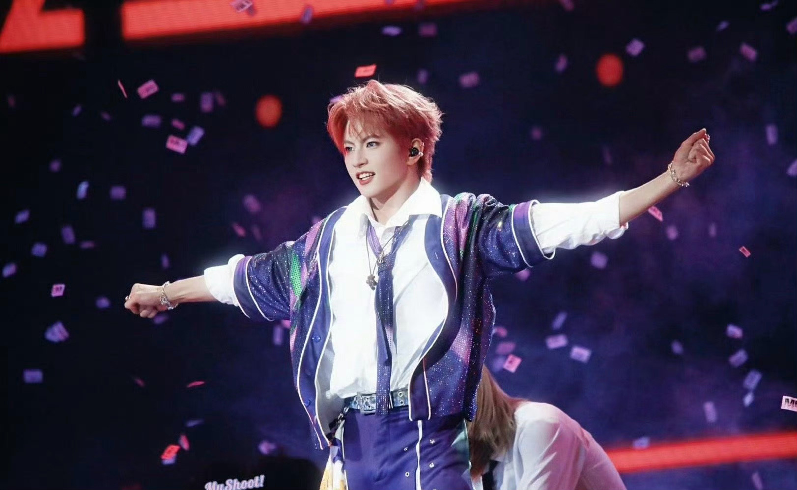 穆祉丞自由演唱会播放破百万恭喜穆祉丞《自由》演唱会舞台篇播放量破百万！这是穆祉丞