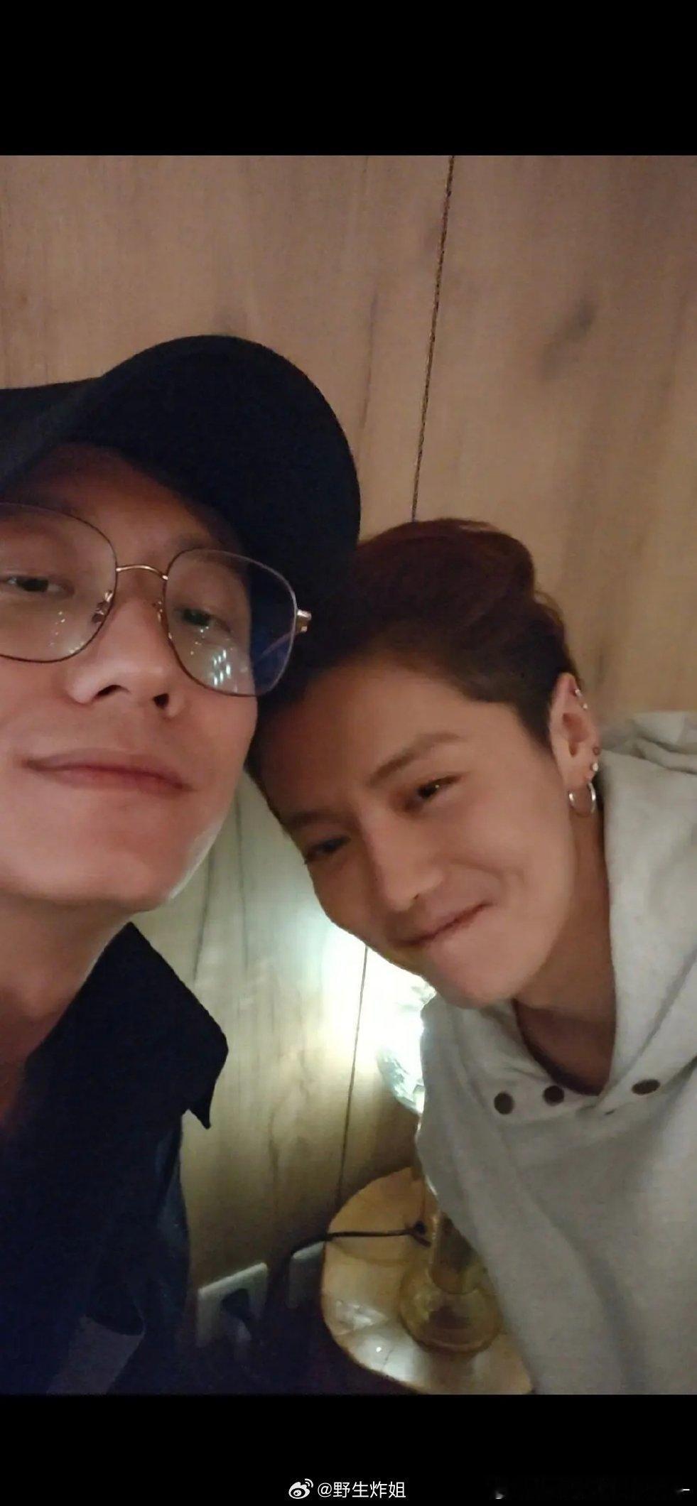 鹿晗新状态鹿晗最新照片，状态也太好了吧[求关注]  鹿晗0420生日快乐 ​ ​
