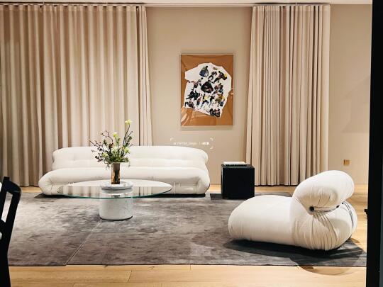 Cassina 钢牙沙发展厅实拍📷