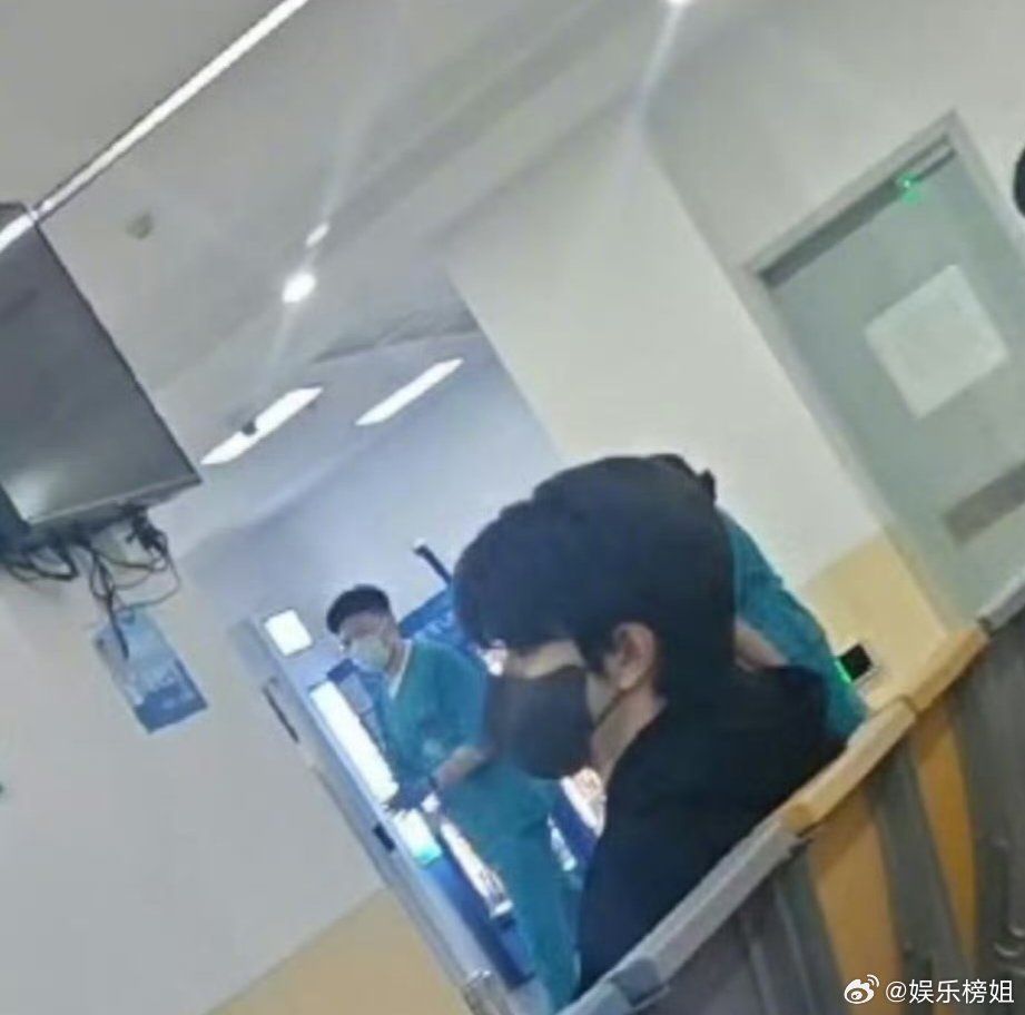 ​折月亮剧组发文向林一歉意 针对林一在拍摄中意外受伤一事，《折月亮》剧组于今日下