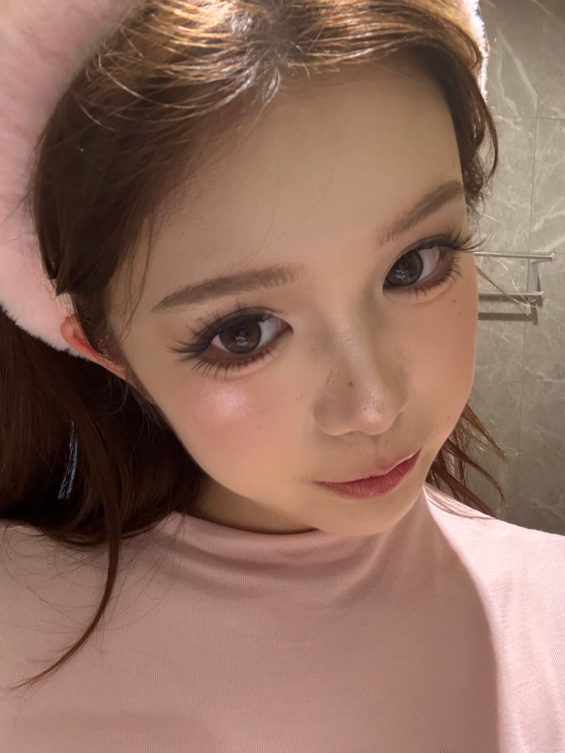 卸妆前再感叹一下最近的眼妆 ​​​