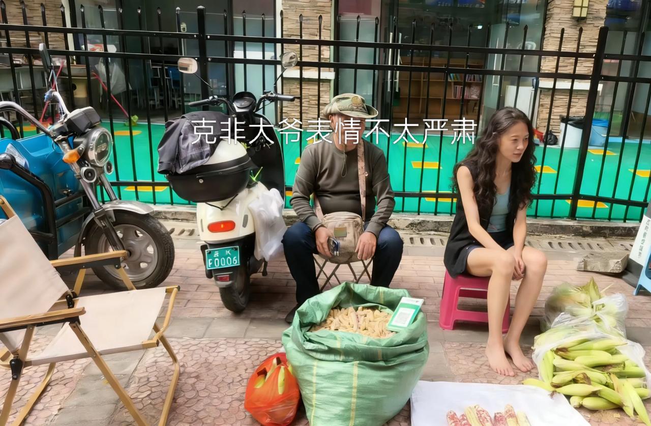 上午去州医院抽一管子血，州医院出来过道就是东北街。
​到了东北首先得去看看大侄女