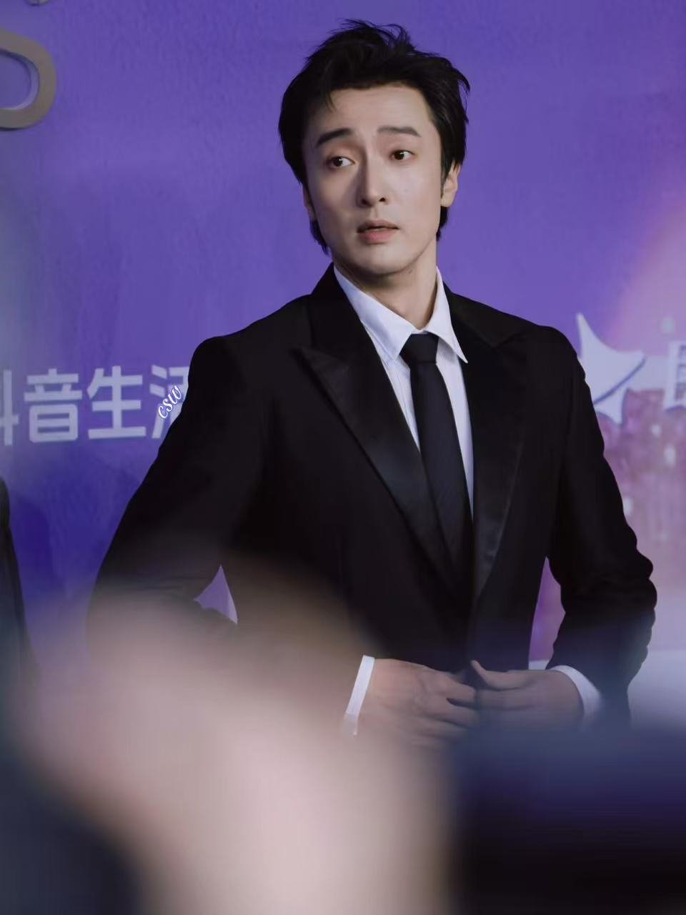王传君可惜了王传君没拿最佳男配 王传君没拿奖意难平，但《南京照相馆》里他的表演不