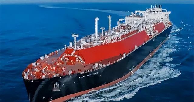 1998年长胜轮惊天惨案：23名船员魂断南海，真相让人脊背发凉，
 
1998年