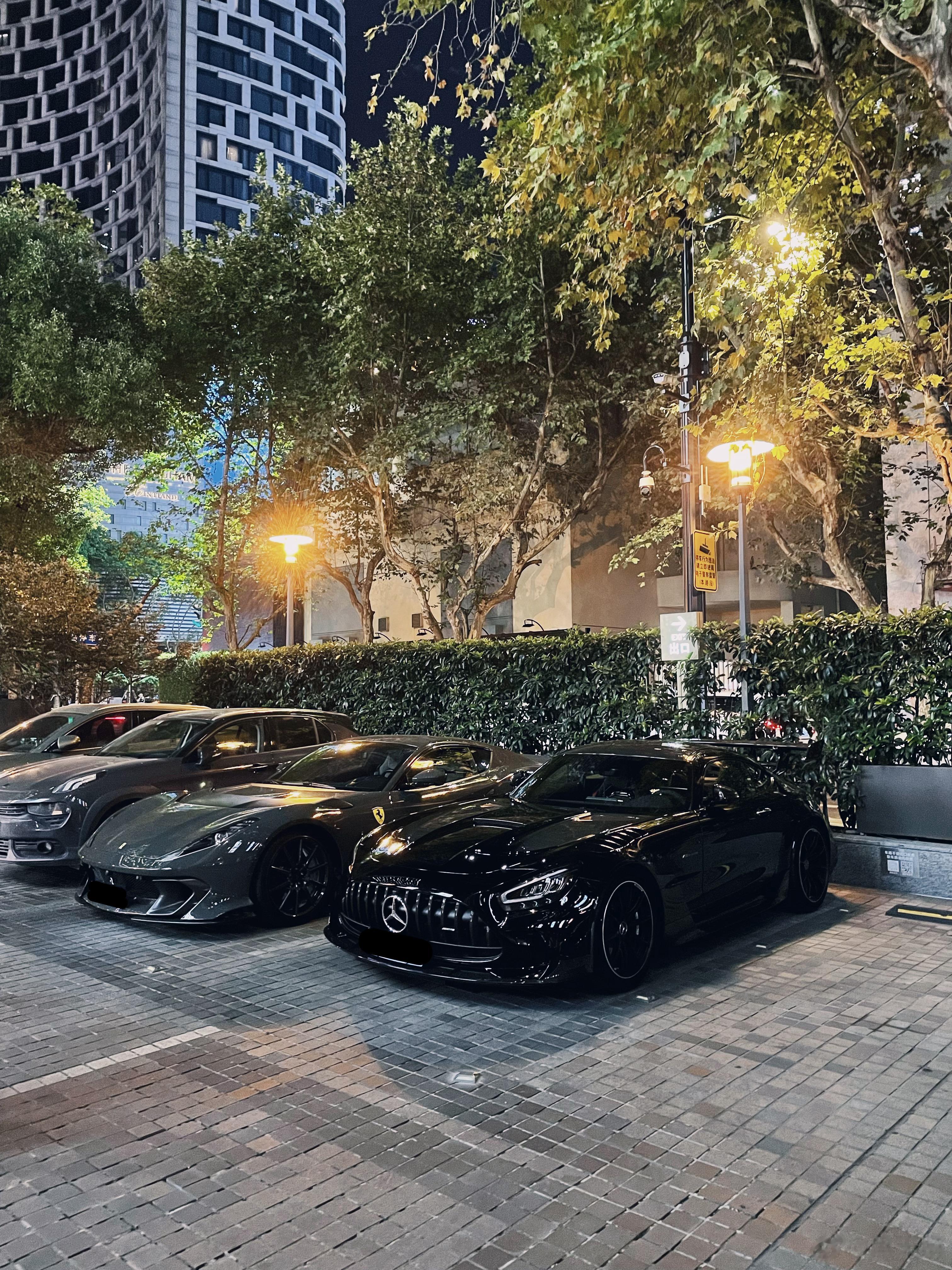 Ferrari night  ​​​