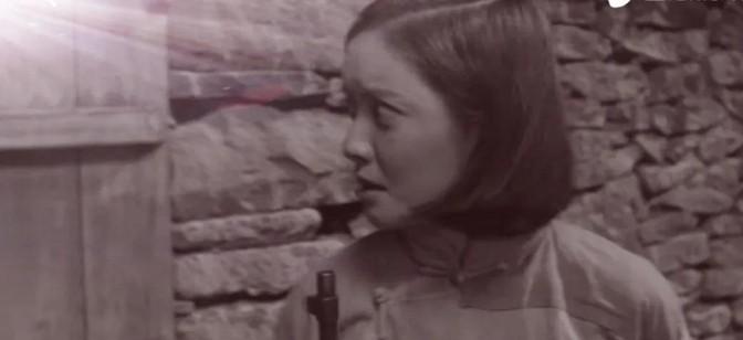 60年多前的一个夜晚，东山岛上炮声隆隆，火光冲天。民兵刘玉凤在院子里紧握钢枪，忧