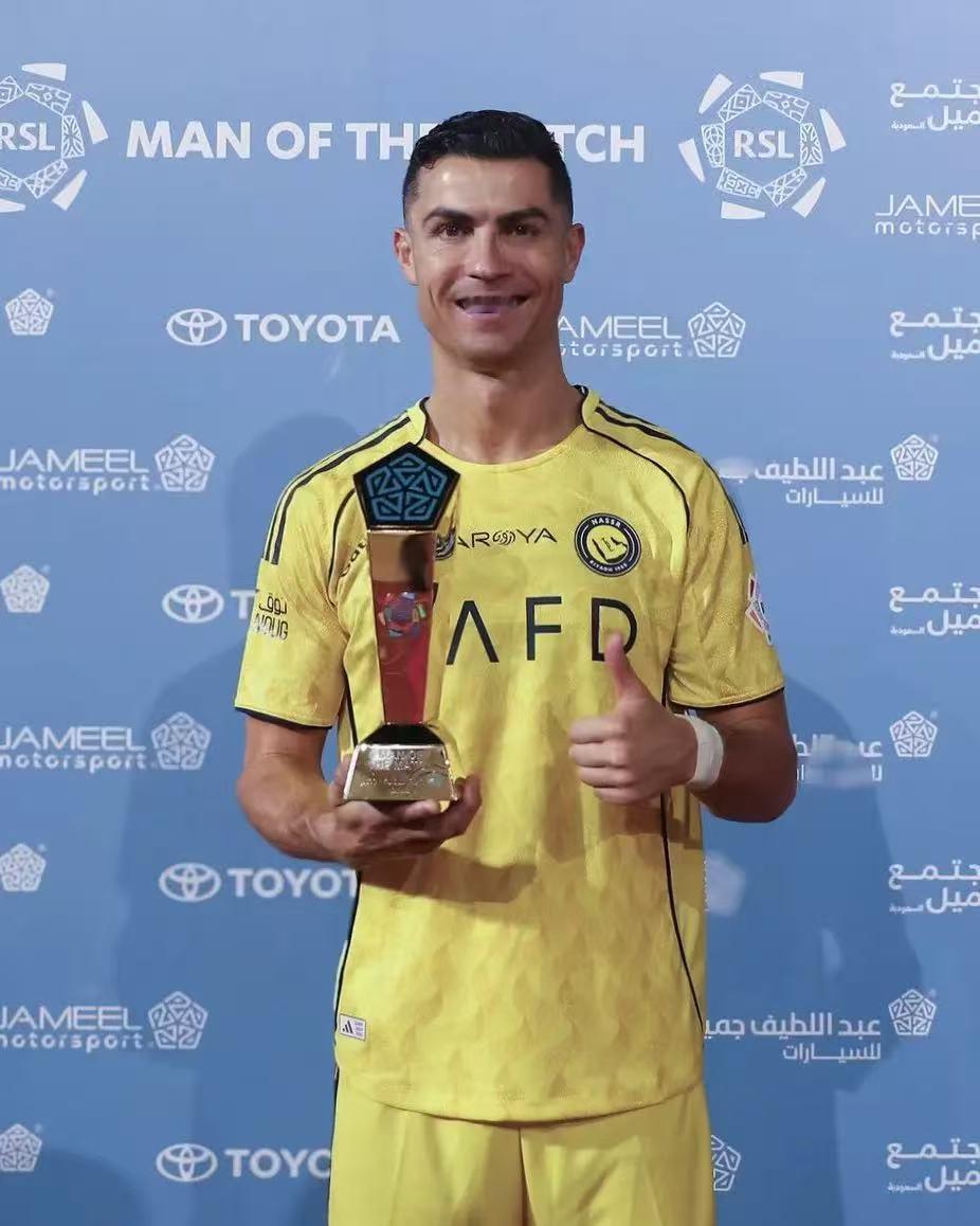 夺冠在即！据统计，伤愈复出后的C罗连场破门并再次当选全场最佳球员，成功帮助球队创