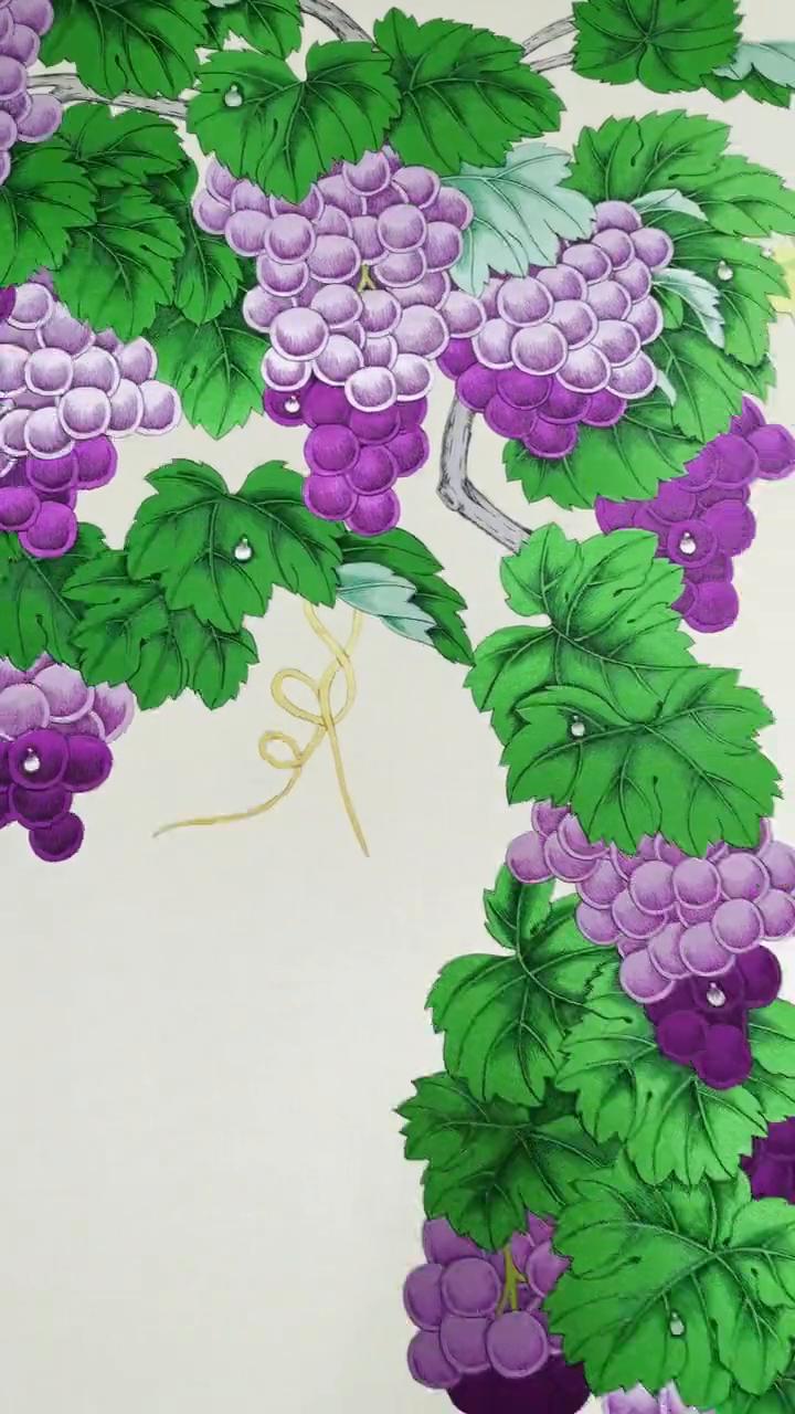 这个客户定制的紫气满堂，看着完工了。下面有三条小金鱼，看有喜欢的吗？太漂亮了，最