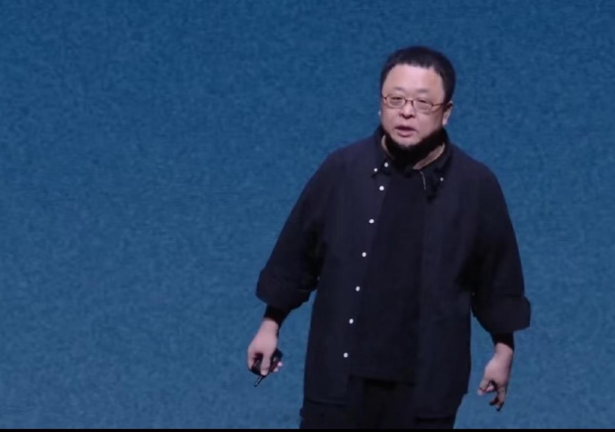 罗永浩科技春晚在线人数接近700万！其实抛开情怀滤镜看，这场发布会感觉有种“课堂