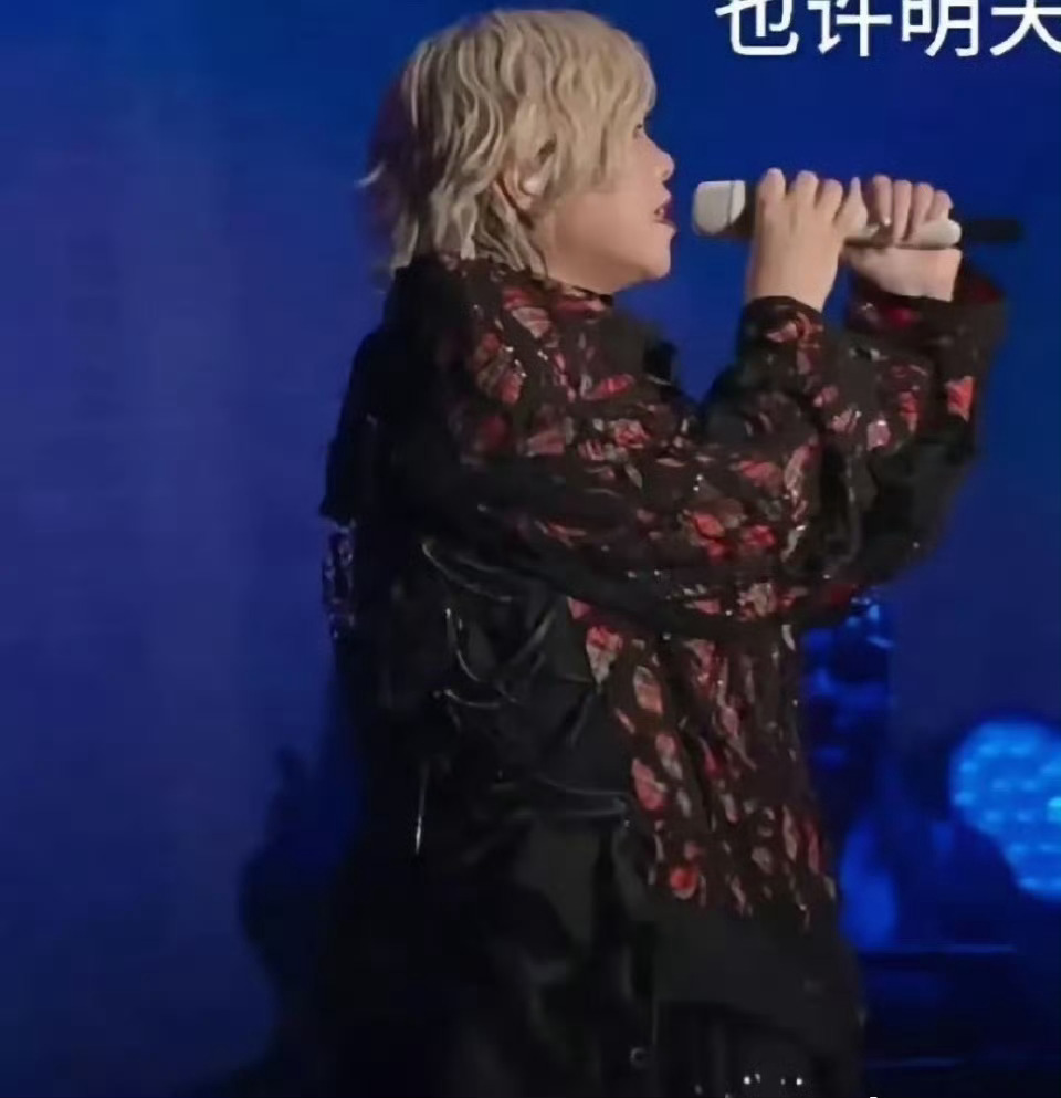 这还是我记忆中那个张惠妹吗😳 