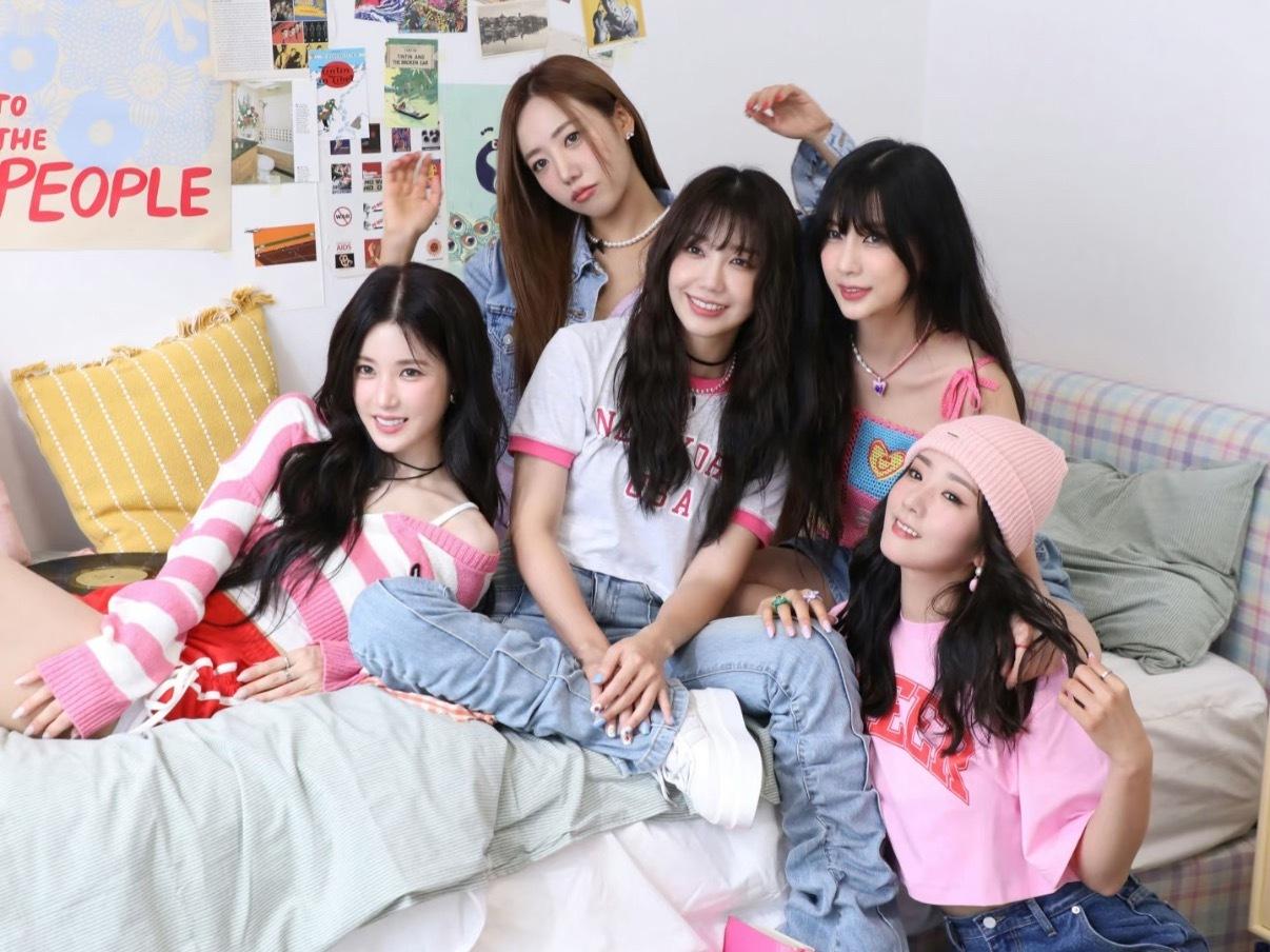 Apink现场吊打CDApink现场有点东西嗷，成员清唱也完全拿得出手，牛的牛的