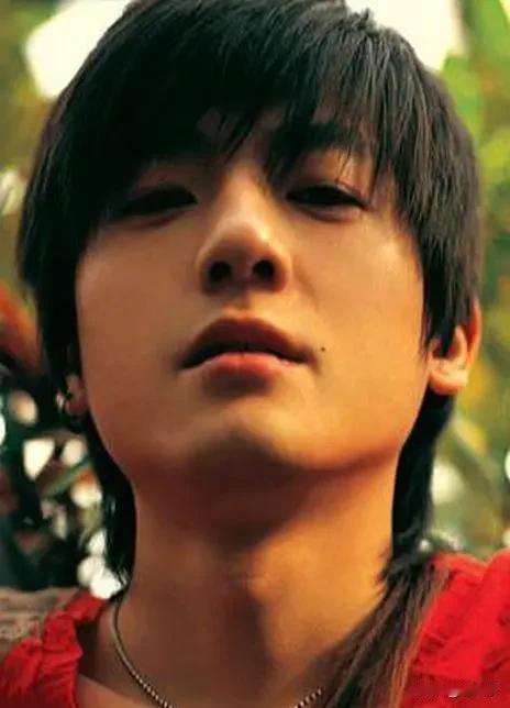中国音乐人物之第460位，彭坦（1978年3月25日一）生于湖北。
摇滚歌手，音