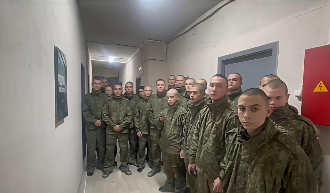 这些孩子们真的是生不逢时啊。希望小泽的愿望会实现。
           同一个