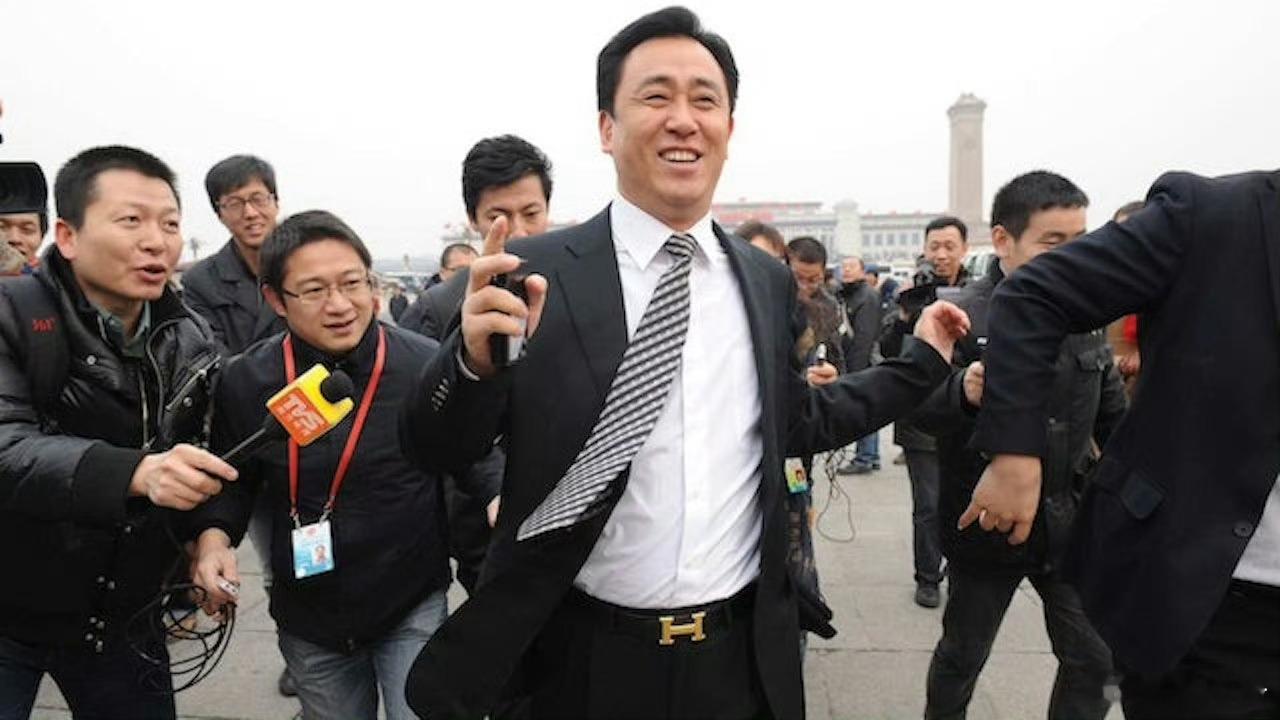 许家印曾找特朗普谈合作今天你对我爱答不理，明天我让你高攀不起回看这段旧照，世事真