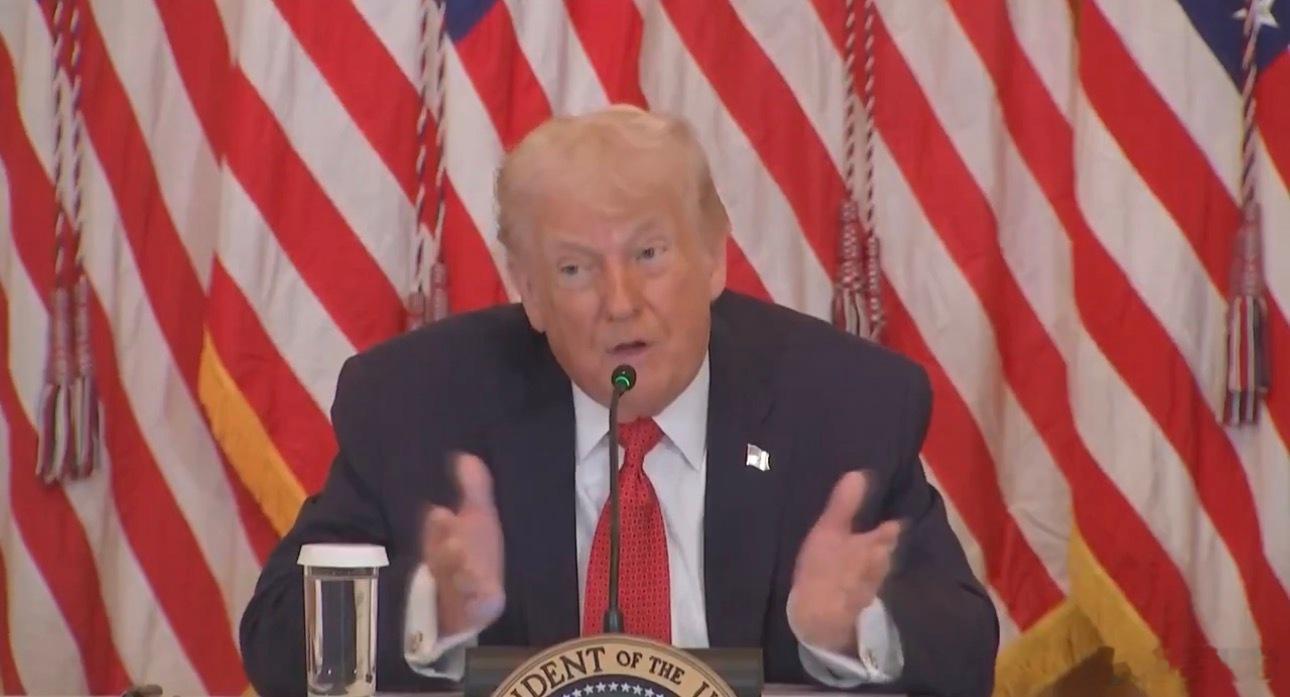 ‼️ 突发新闻：      特朗普表示，他可能会对反对美国接管格陵兰岛的国家征收