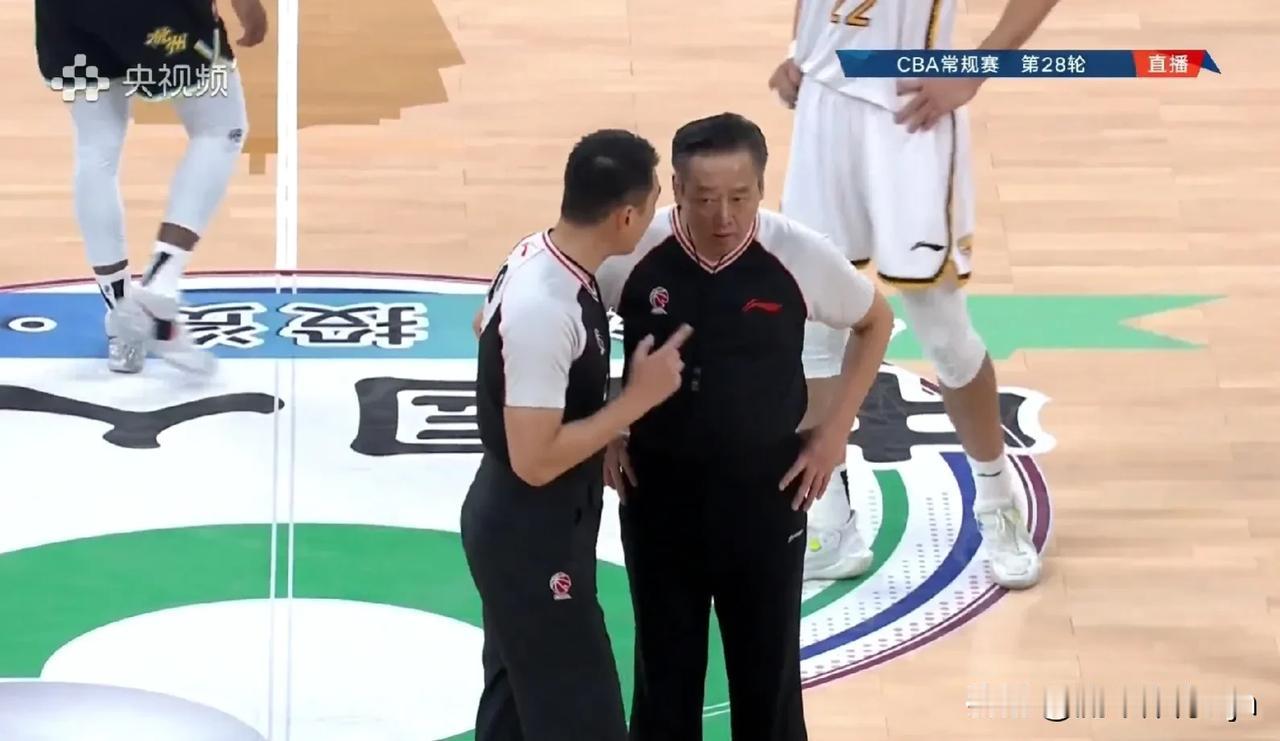 随着辽宁男篮99：105不敌广厦男篮，本场比赛暴露出3个可笑的事实。

1. 一