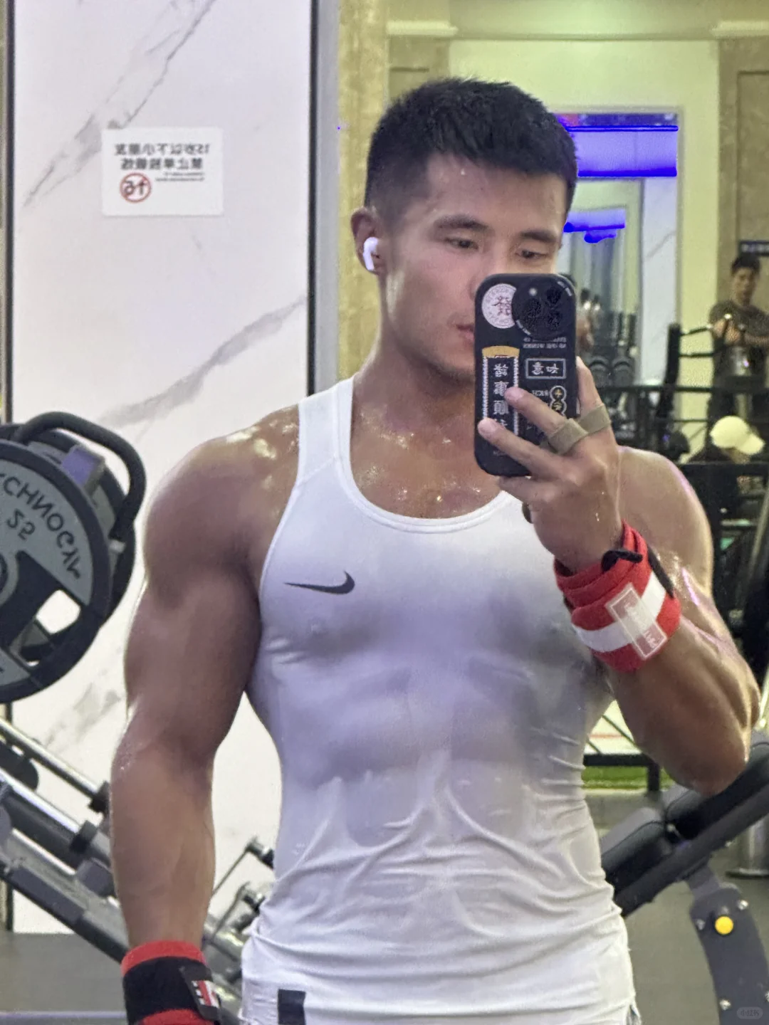 在发光诶