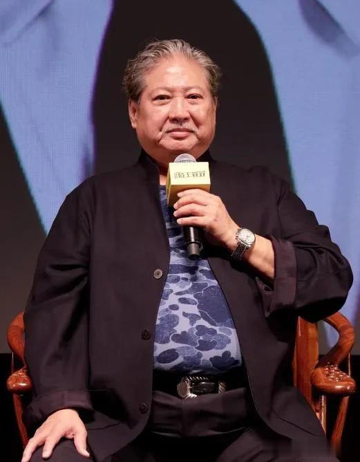 一次，洪金宝说：很多人可以喊周星驰为“星爷”，但我不能这么叫，不管他多有名，作品