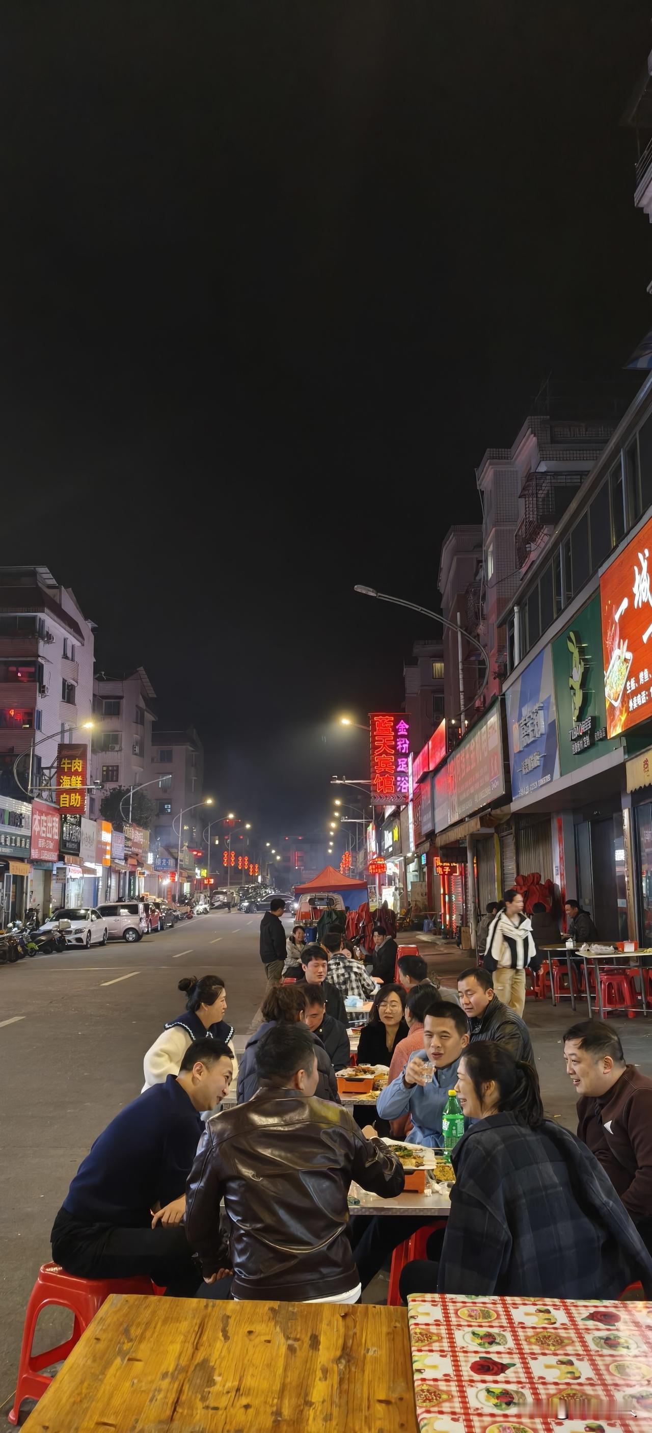 人生笫一次，在尤溪吃烧烤。