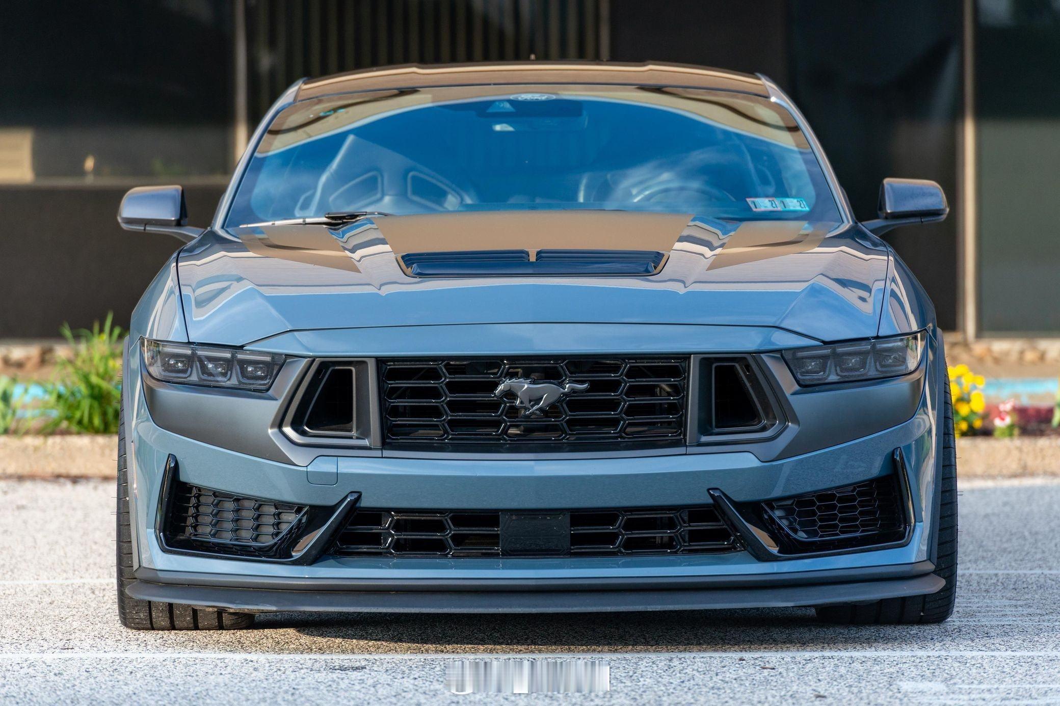 福特Mustang Dark Horse 配备了Hennessey H850套件